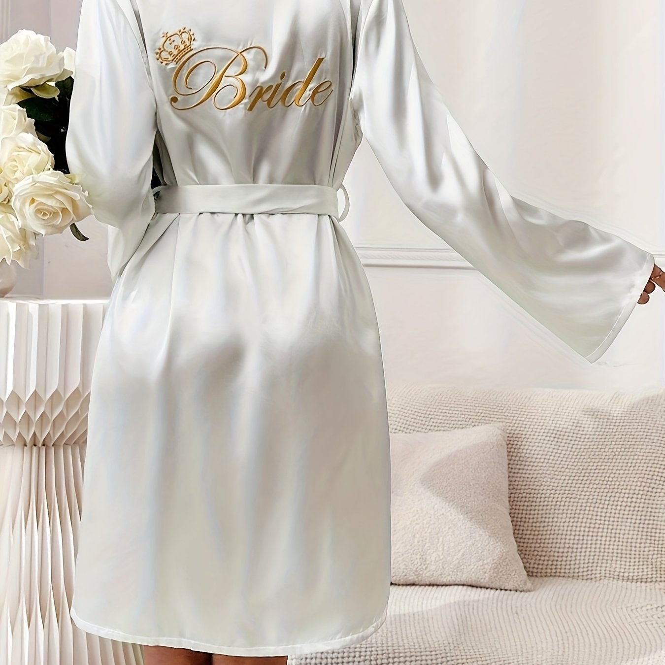 Ladies' Plus Size Elegant Solid Embroidered V-neck Belted Sleep Robe