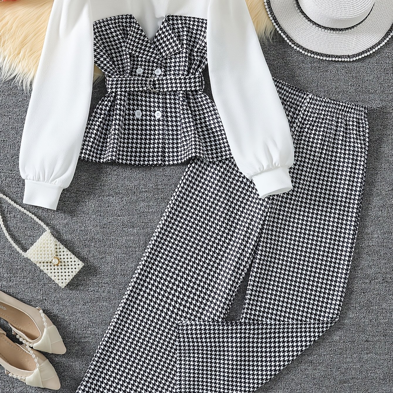 Image of Autumn/winter Girls' Fashion New Arrival: Korean-style Trendy Check Pattern Crew Neck Lantern Sleeve Top + Matching Check Pattern Wide-leg Pants + Matching Belt, For Daily Casual , Travel