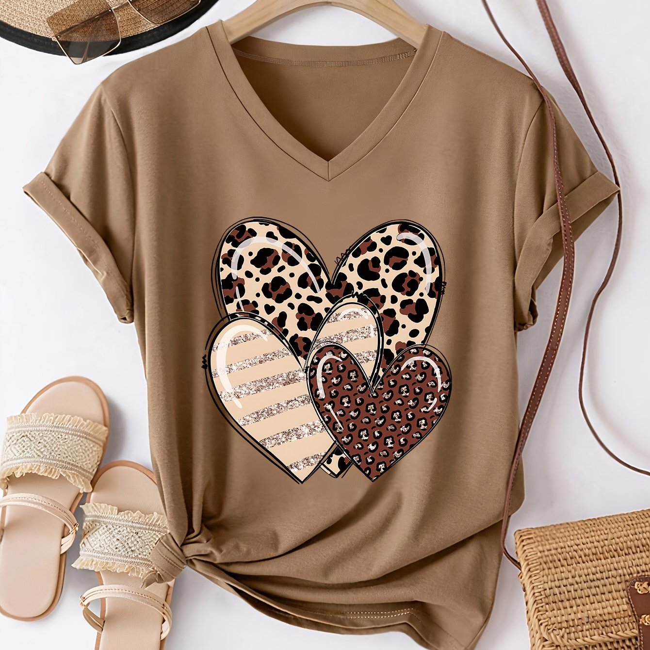 E-shop Damen T-Shirt mit Leopardenmuster V-Ausschnitt – Lockere Kurzarmbluse passend für Frühling/Sommer, leichtes, lässiges & sportliches Oberteil mit