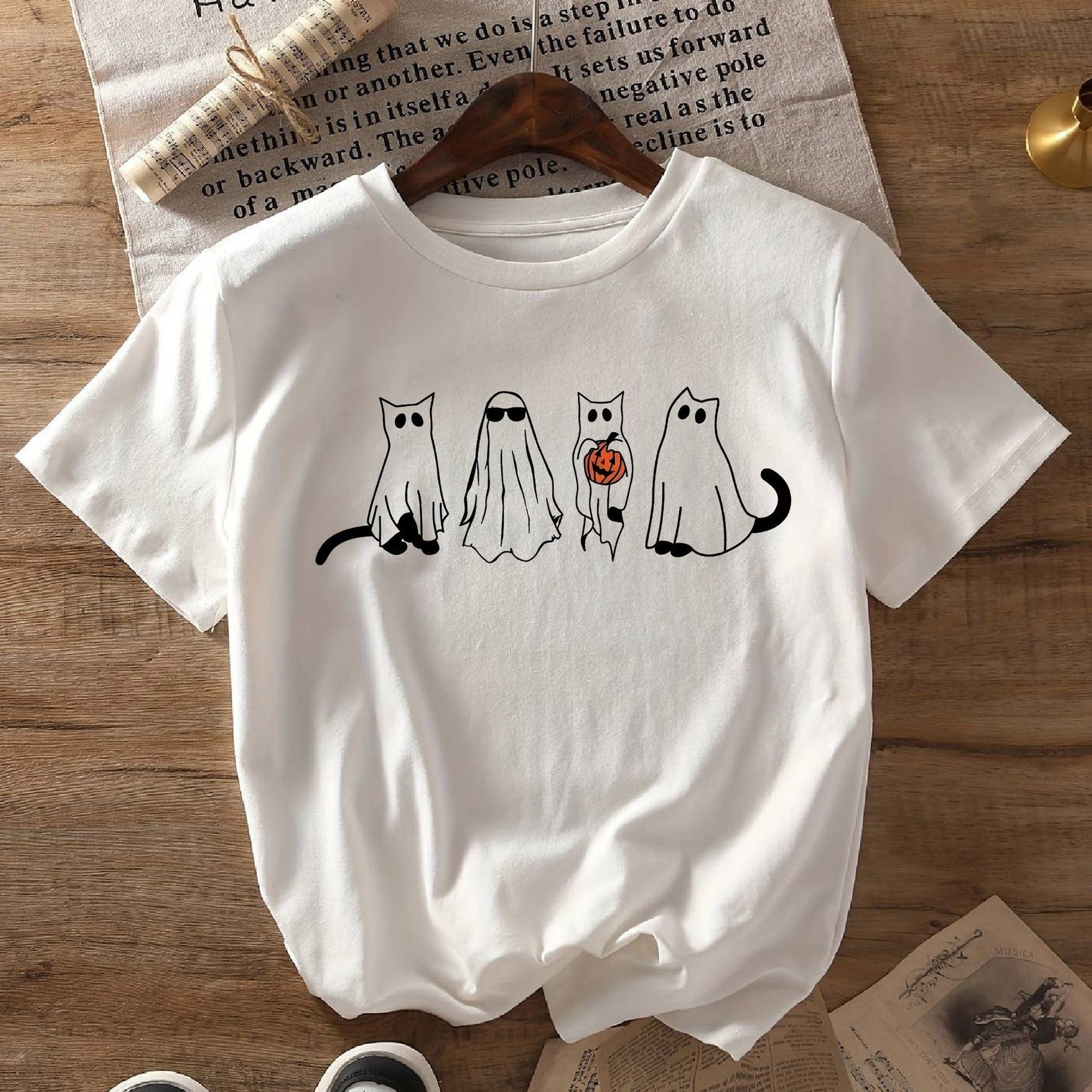 Image of Plus Size, Halloween Cat Print T-shirt, Short Sleeve Crew Neck Casual Top For Summer& Spring, Women's Clothing