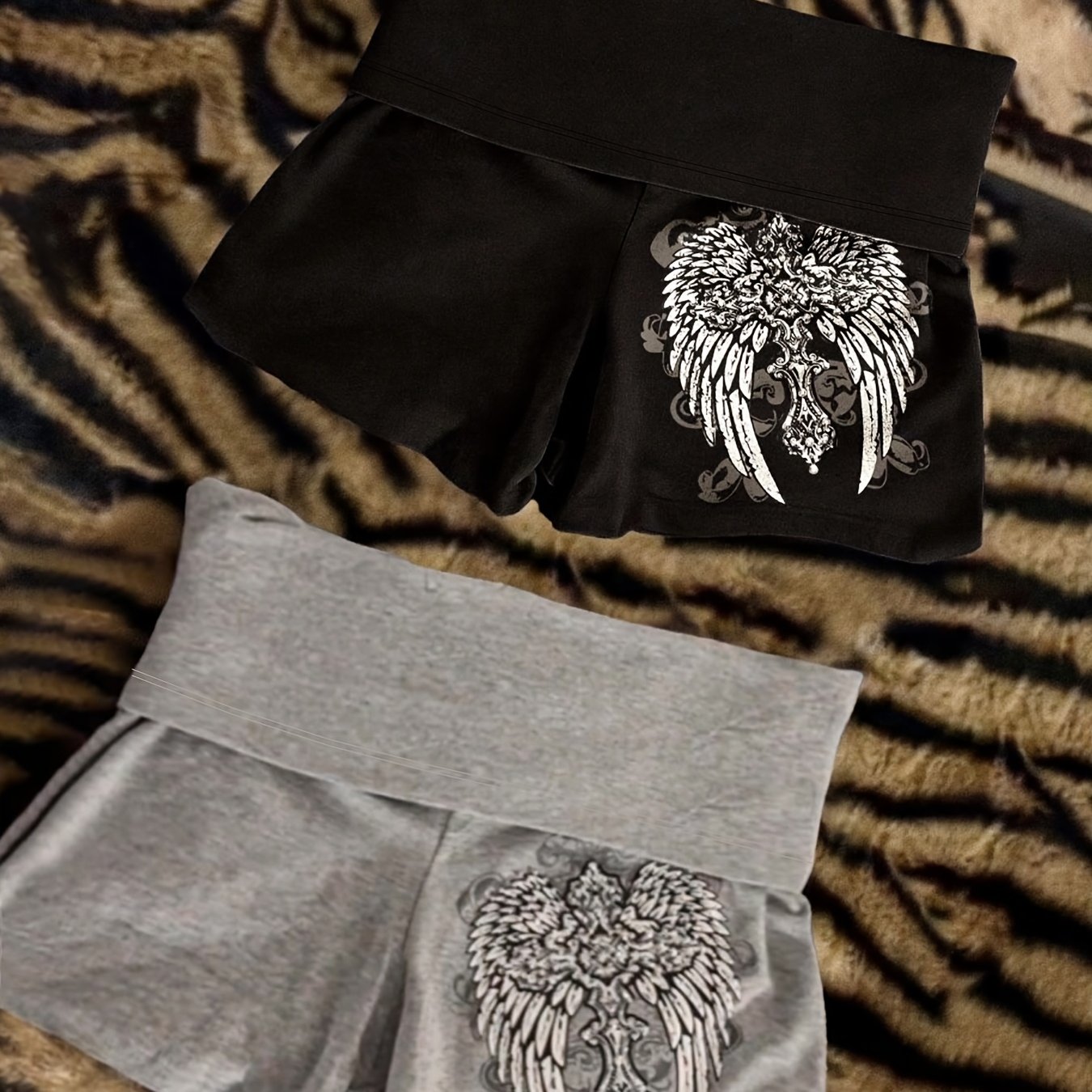 TEMU 2pcs Y2k Style Women's Summer Retro Texture Wings Pattern Shorts Set, Comfortable Casual Bottoms For Daily Party