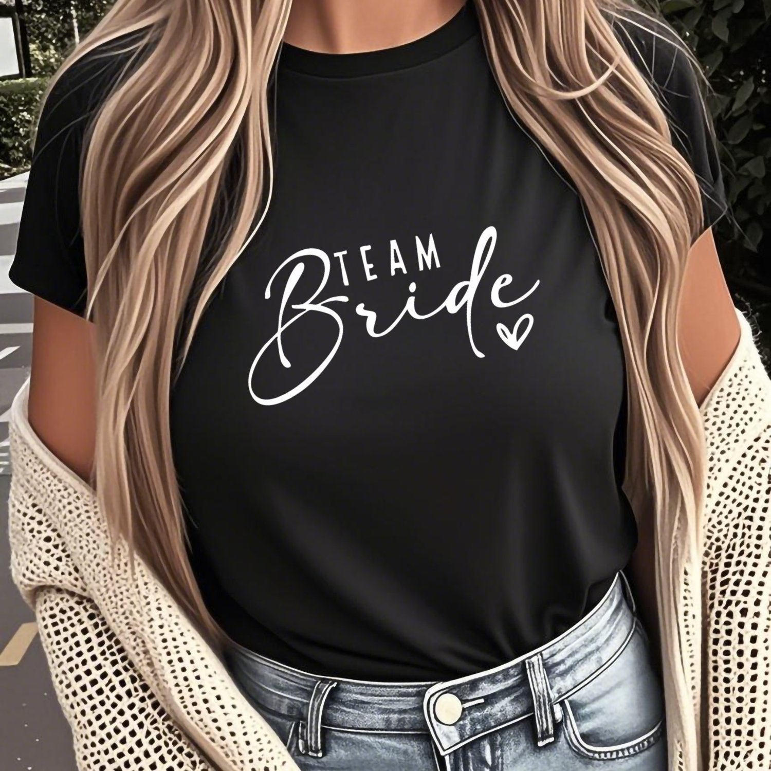 Image of Letter Print Women's Round Neck Short Sleeve T-shirt, Casual And Comfortable Top For Women, Stylish Summer Blouse