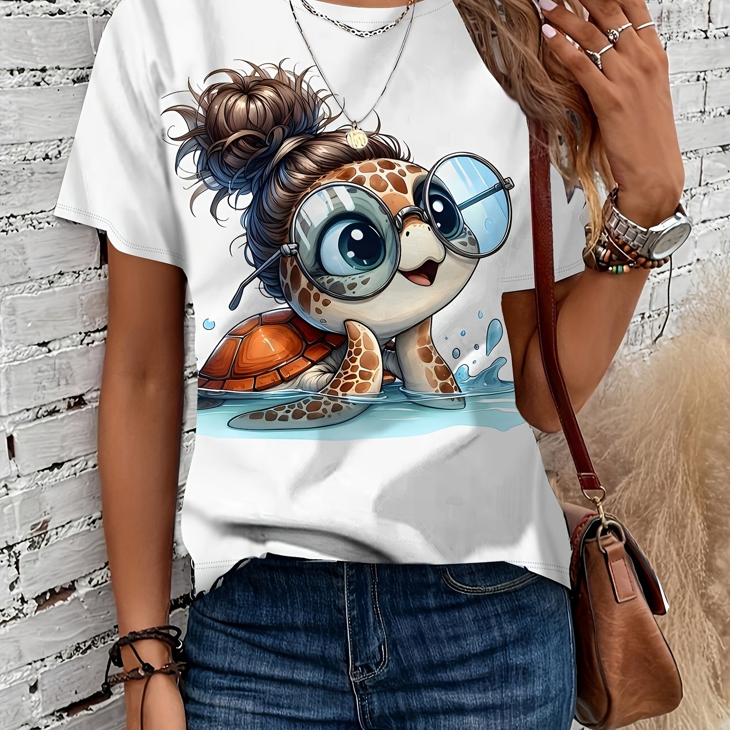 Image of Adorable Turtle-themed T-shirt For Women In Soft Pink, Perfect For Casual And . This Lightweight Summer Top Features Non-transparent Fabric, Making It Suitable For Spring, Fall