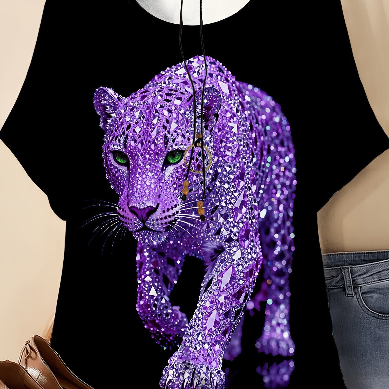 TEMU Plus Size - A T-shirt With A 2d Shiny Diamond Leopard Print Pattern, Round Neck Short-sleeved Casual Top, Elegant , Slightly Elastic Fabric,