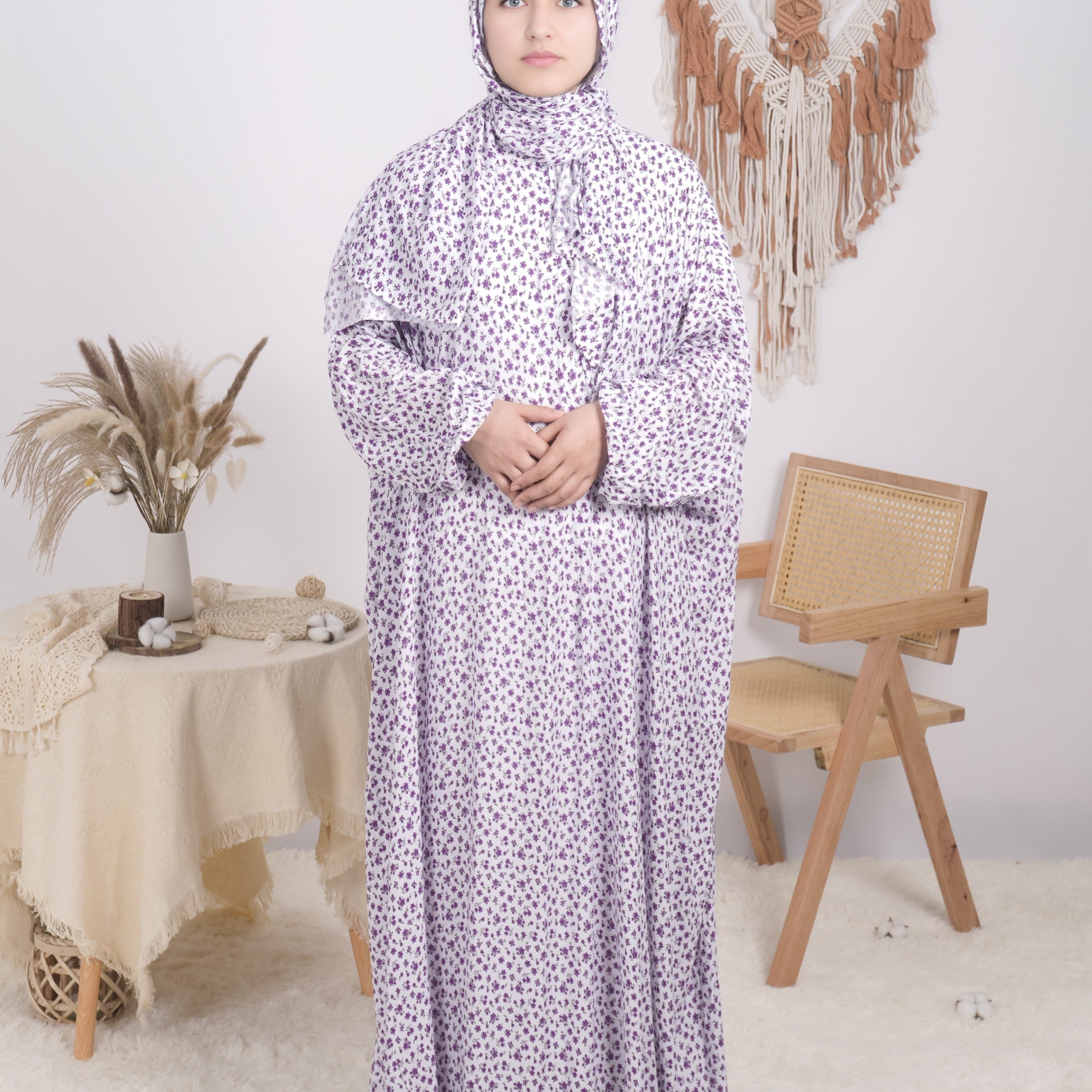 E-shop Übergrößen-Blumen-Kaftan-Kleid mit Druck - Langarm, Schichtsaum Maxi-Abaya für Frauen, Maschinenwaschbar