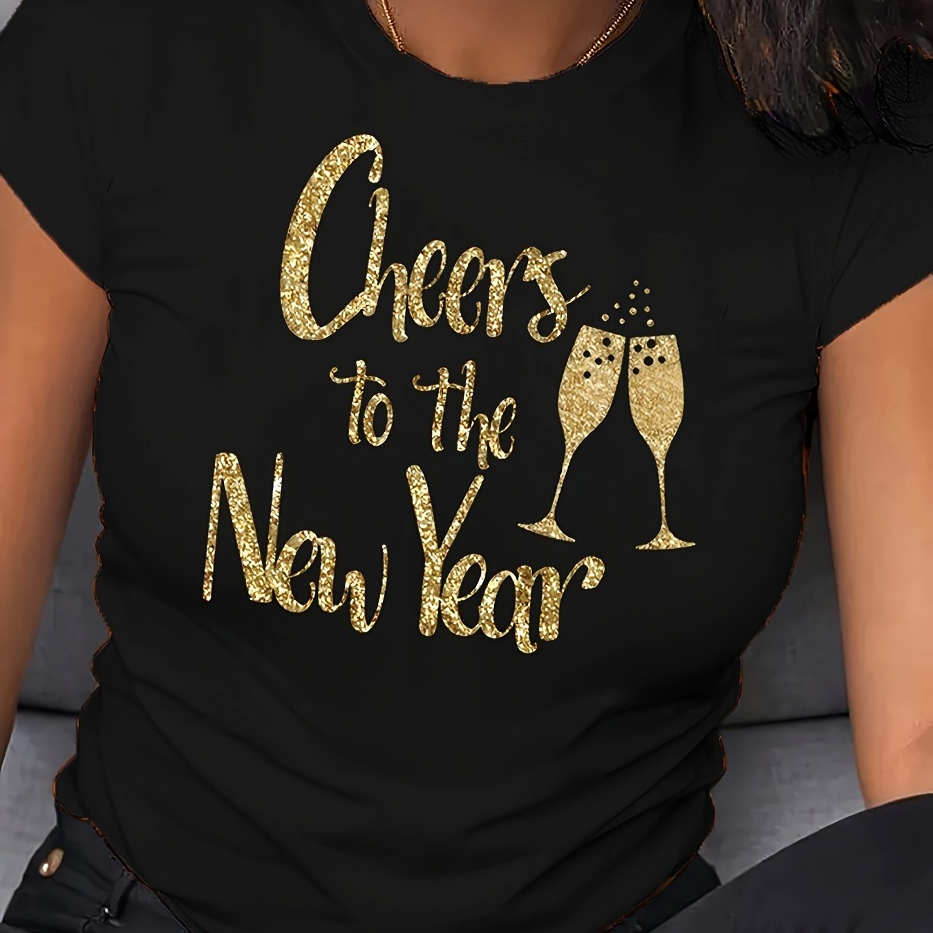 Happy New Year Cheers Letter Printed T-shirt -100% Polyester Casual Round Neck T-shirt, Suitable For With Regular Patterns