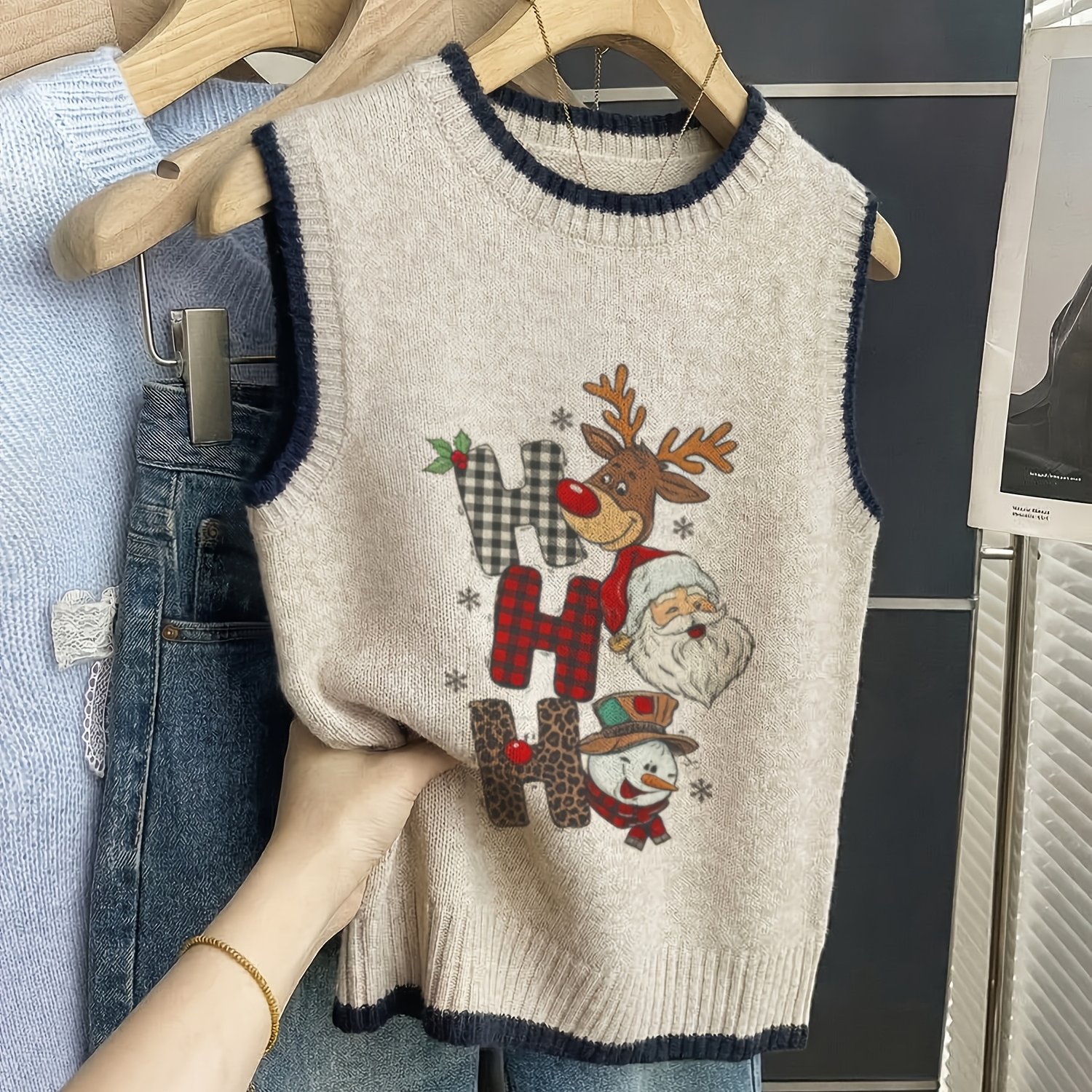 TEMU Women' Christmas Reindeer & Snowman Sweater Vest - Sleeveless Layering Top With Round Neck, Medium Stretch Suitable For Holiday Outfits, Winter