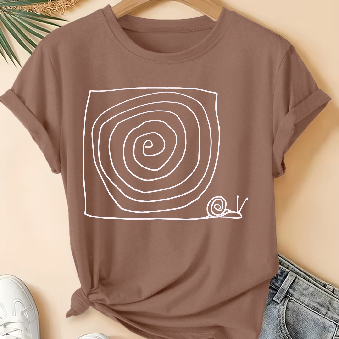 TEMU Women's Plus Size Snail Print T-shirt - Short Sleeve Round Neck Blouse Suitable For Commuting, Vacation & Casual Attire | Stretchy Casual Top