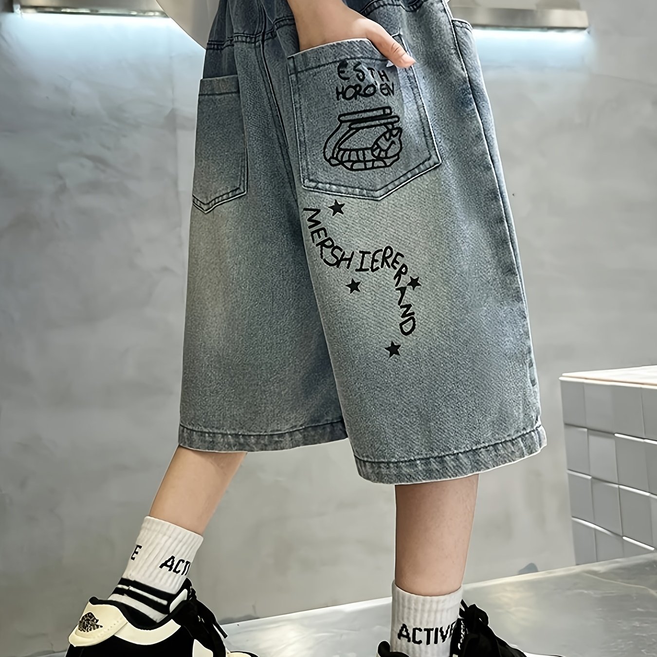 Wj98 Boys' Summer Denim Shorts With Cartoon Print - Mid-thigh Length Casual Pants, Non-stretch Fabric & Functional Pockets For Kids, Jean Shorts