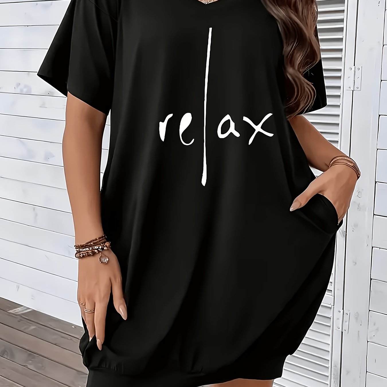 TEMU Plus Size - Women's Relaxed V-neck Short Sleeve T-shirt