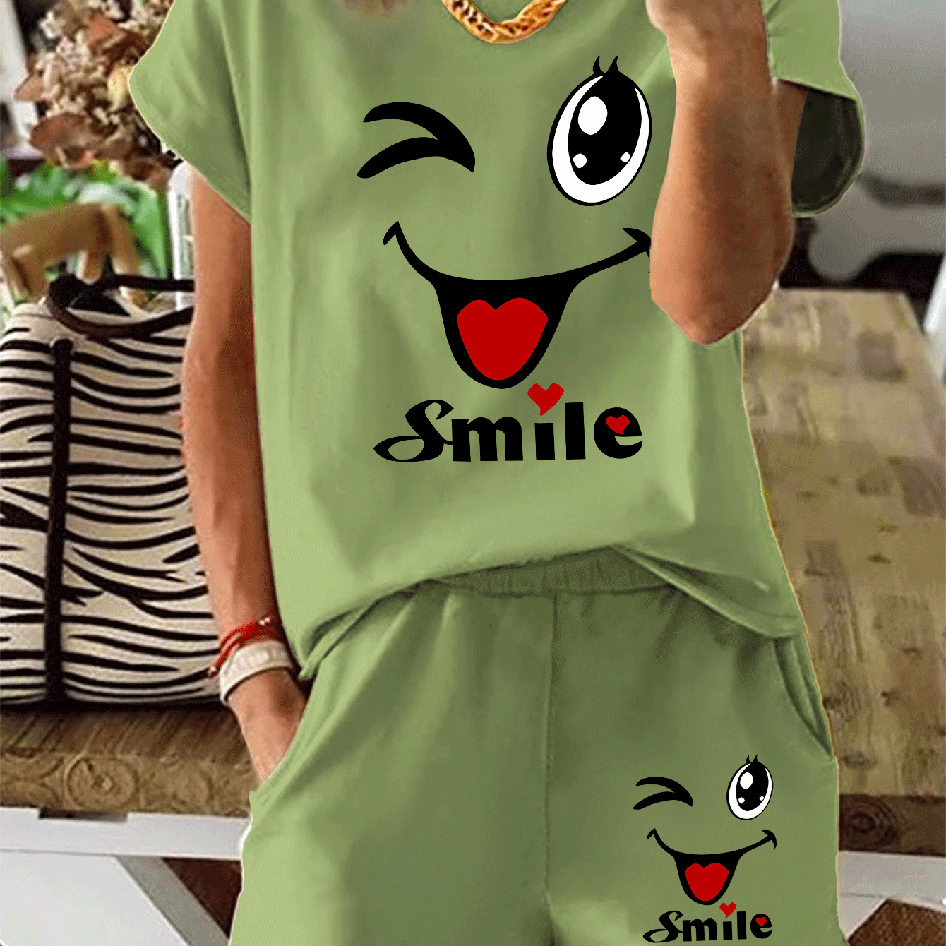 2pcs New Women's Summer Fashion Casual Cartoon Print Round Neck Short Sleeve T-shirt And Shorts Polyester Spandex Sportswear Set