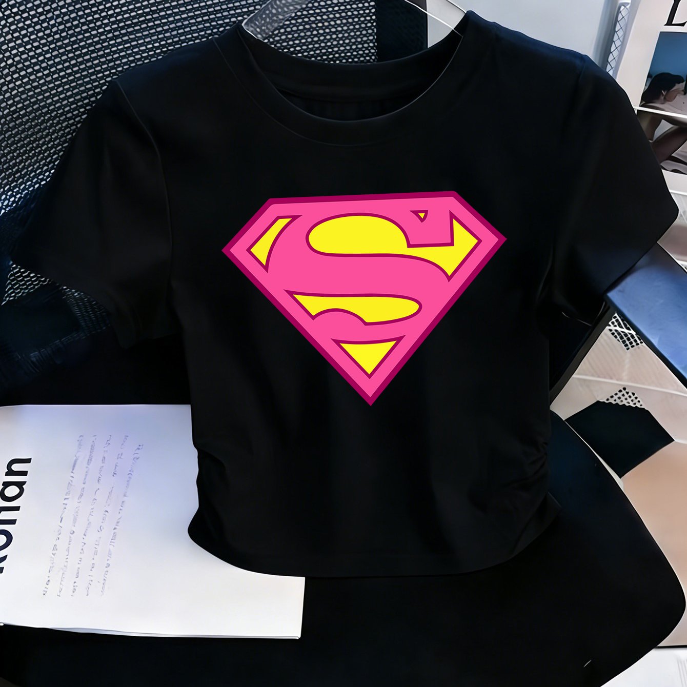 TEMU Superman Logo Printed Women's Tight T-shirt Top, Slim Waist, Pleated Top, Casual Fashion, Versatile And , , Summer Clothing, Suitable For Daily