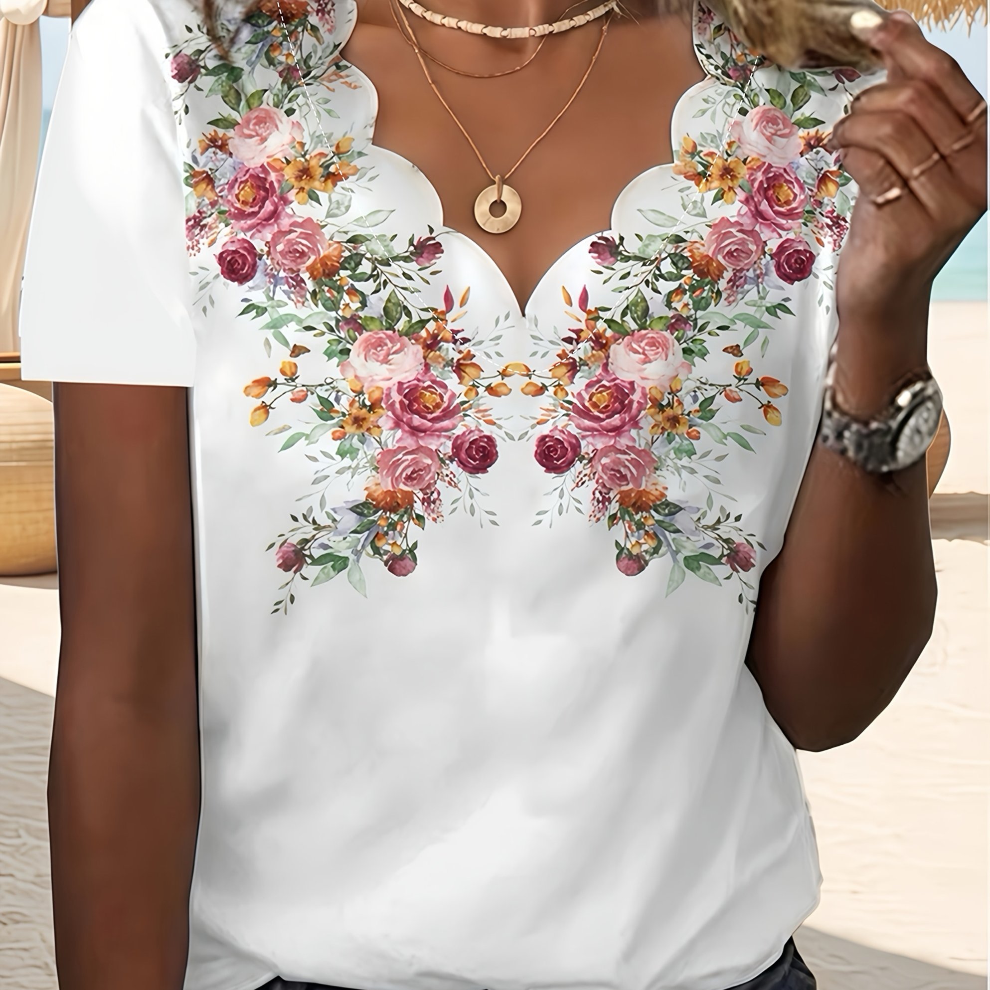 Image of Plus Size - Plus Size - Western -border Trade Fashion New Stylish Elegant Floral Print Wavy V-neck Plus Size Women's Short Sleeve T-shirt