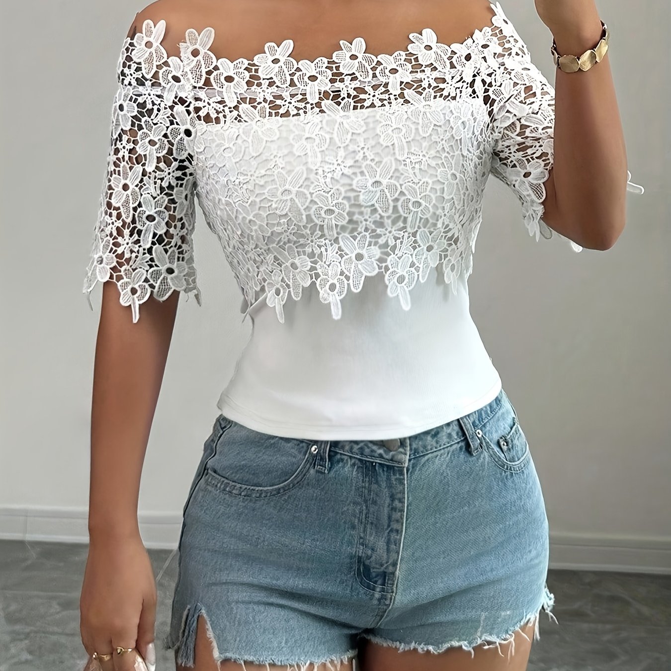 E-shop Neues modisches, elegantes Temperament-Spitzen-Patchwork Off-Shoulder T-Shirt mit eckigem Ausschnitt für Damen
