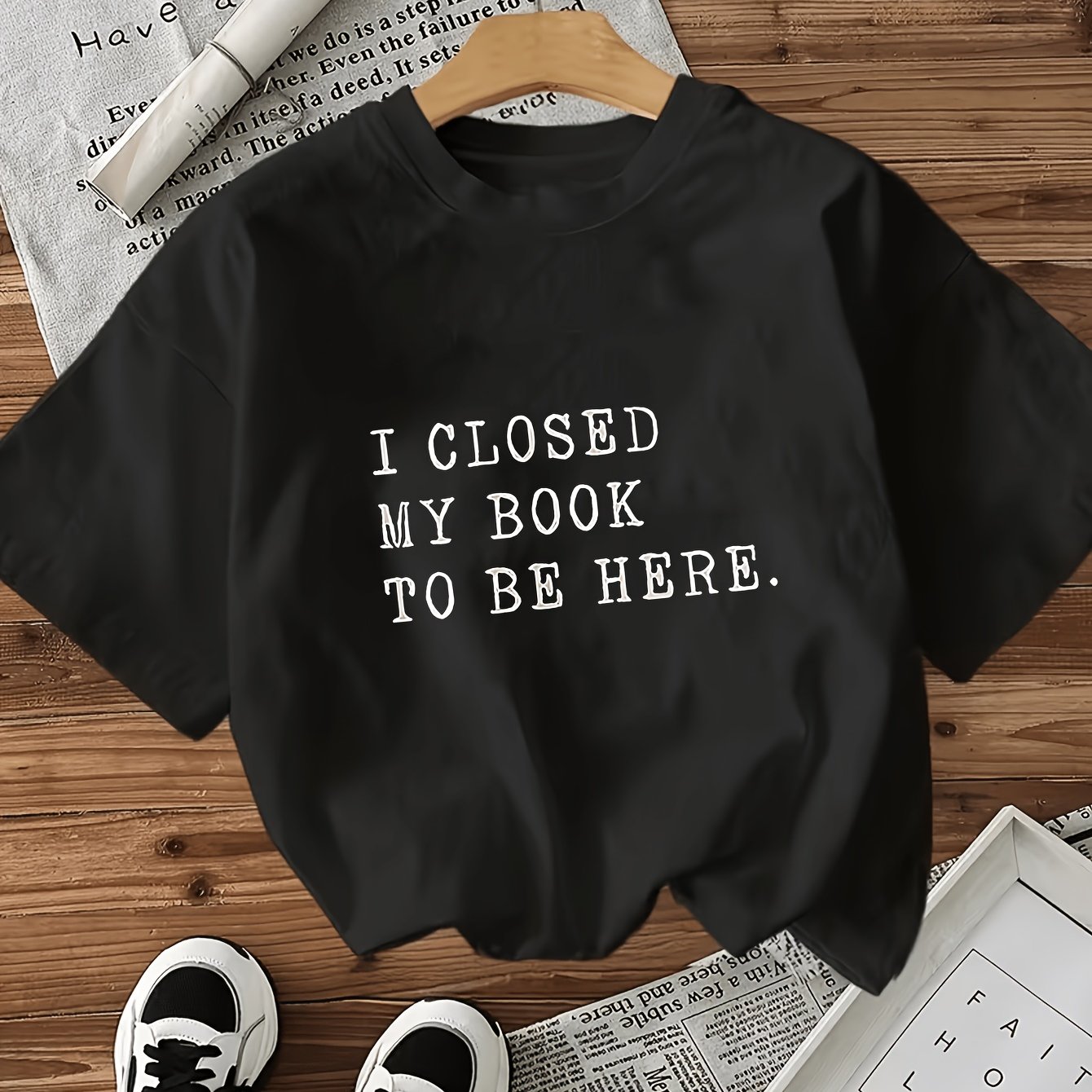 TEMU Women's "i Close " Printed Short-sleeve T-shirt - Semi-sheer Top With Book-themed, Round Neck Casual Shirt Suitable For Spring/summer, Machine