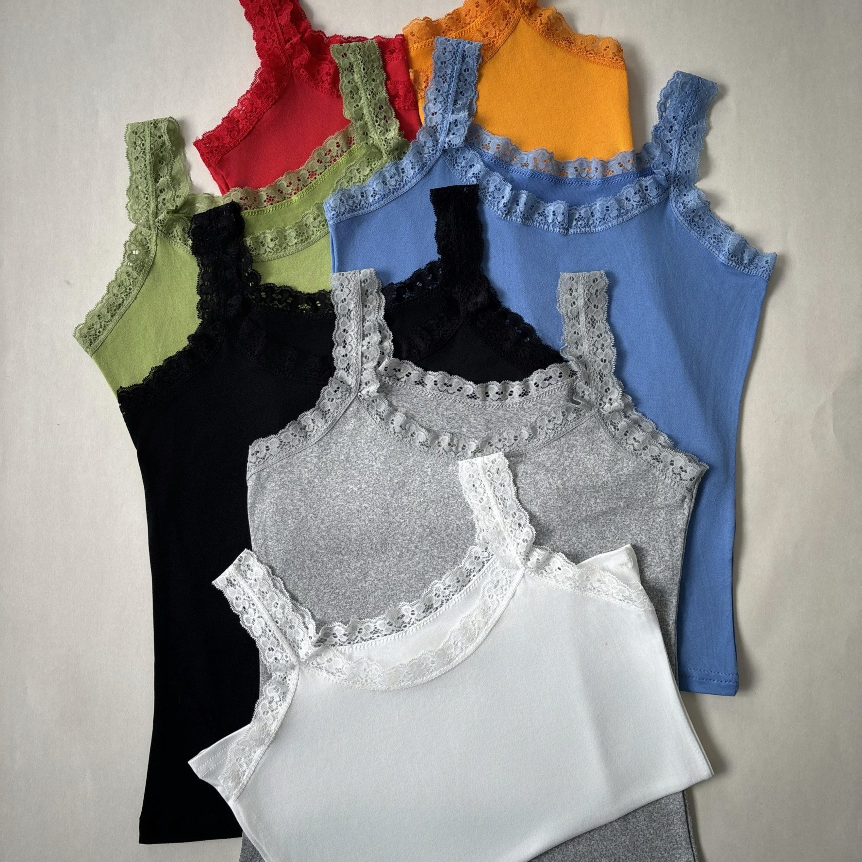 E-shop 7-teiliges, einfarbiges, rundhalsiges Spitzenoberteil, leichtes, elegantes Camisole mit Spaghettiträgern, elastischem Stoff, exquisite