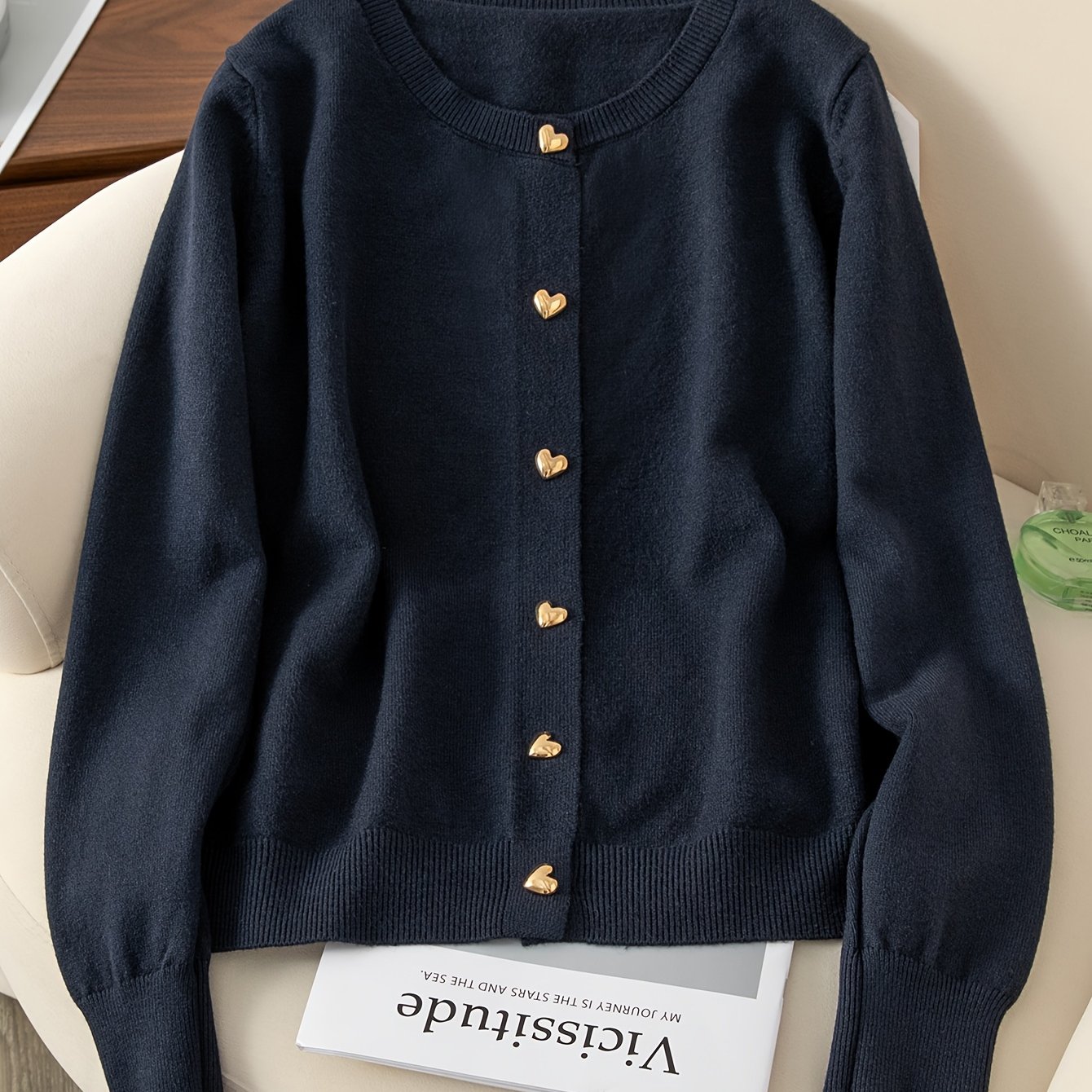TEMU Valentine's Day Heart Button Women' Flat Solid Color Frosted Heart Button Crew Neck Loose Fit Commuter Cardigan, Autumn/winter Vintage Versatile