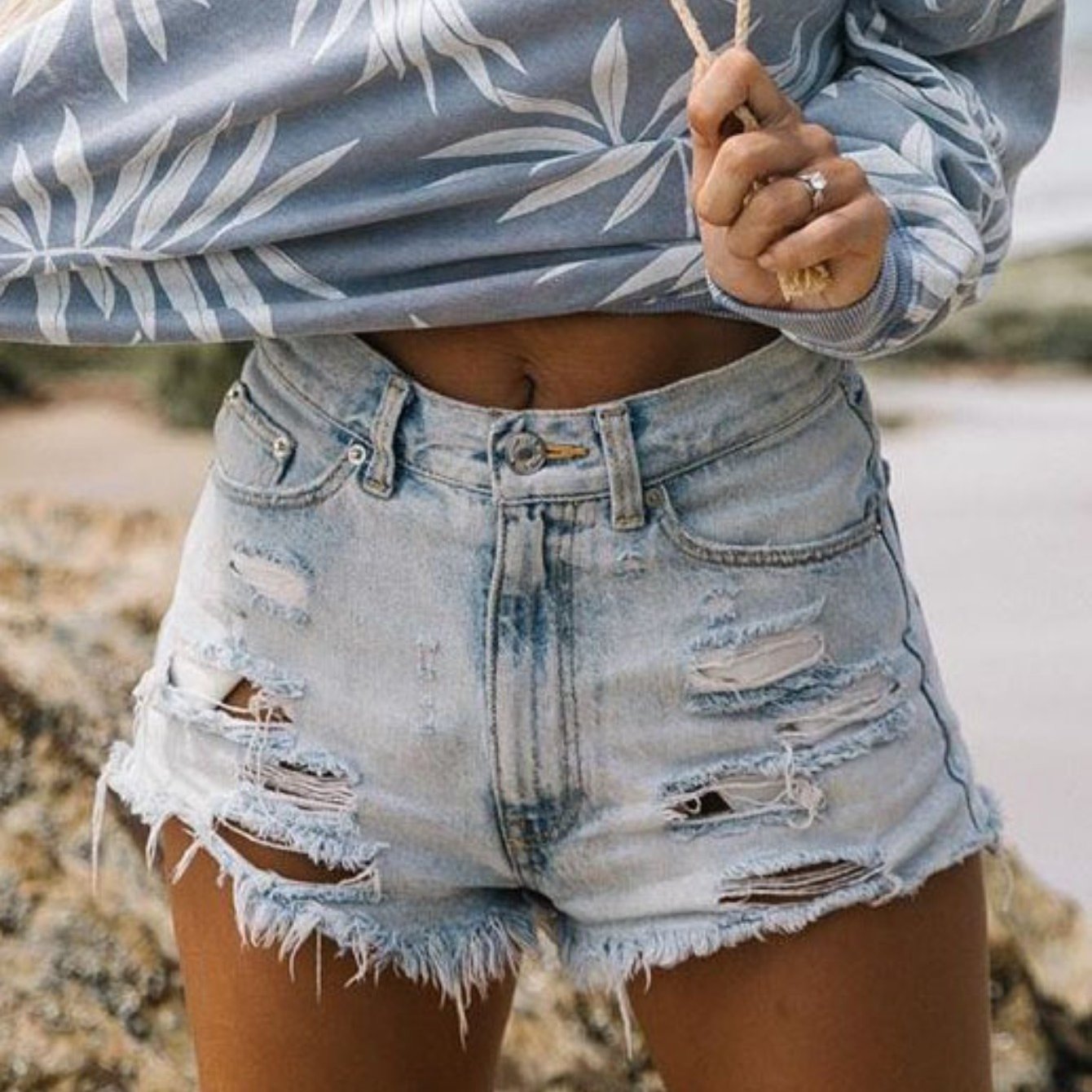 High Waisted Ripped Frayed Hem Denim Shorts For Women Distressed Summer Casual Shorts With Tassel Detail