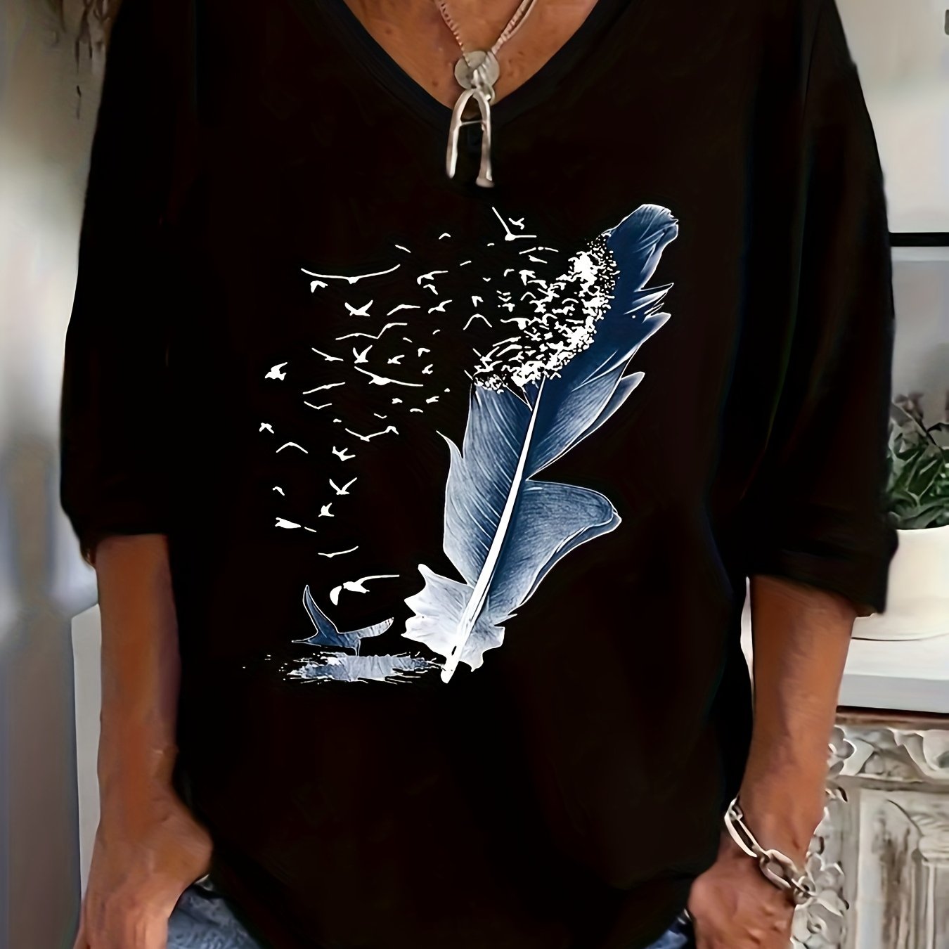 Plus Size, Women's Plus Size Elegant V-neck 3/4 Sleeve Top - Delicate Print Designautumn- Wear | Opaque Fabric | Professional Yet