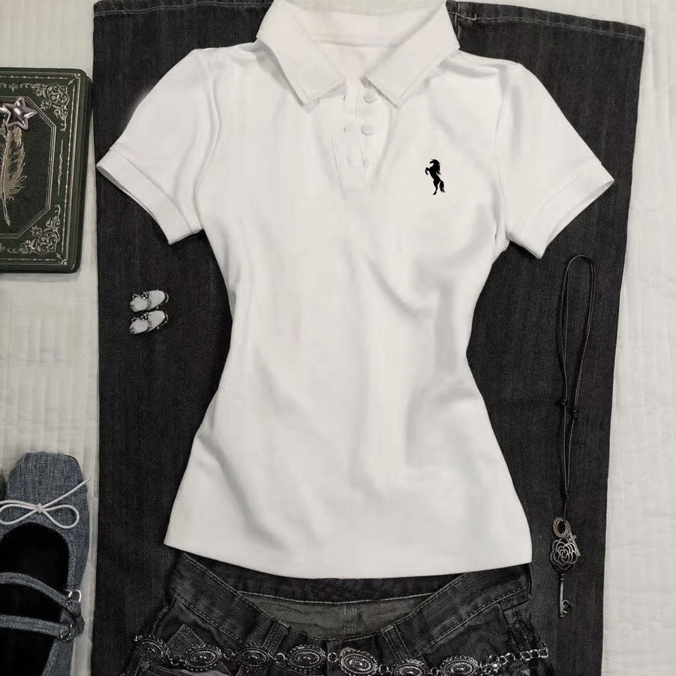 E-shop Damen Y2K-Stil V-Ausschnitt Kurzarm-Shirt – Trendiges bedrucktes Kurzarm-Shirt, Slim Fit, Casual Mode, Mitteldehnbarer Stoff, Maschinenwaschbar,