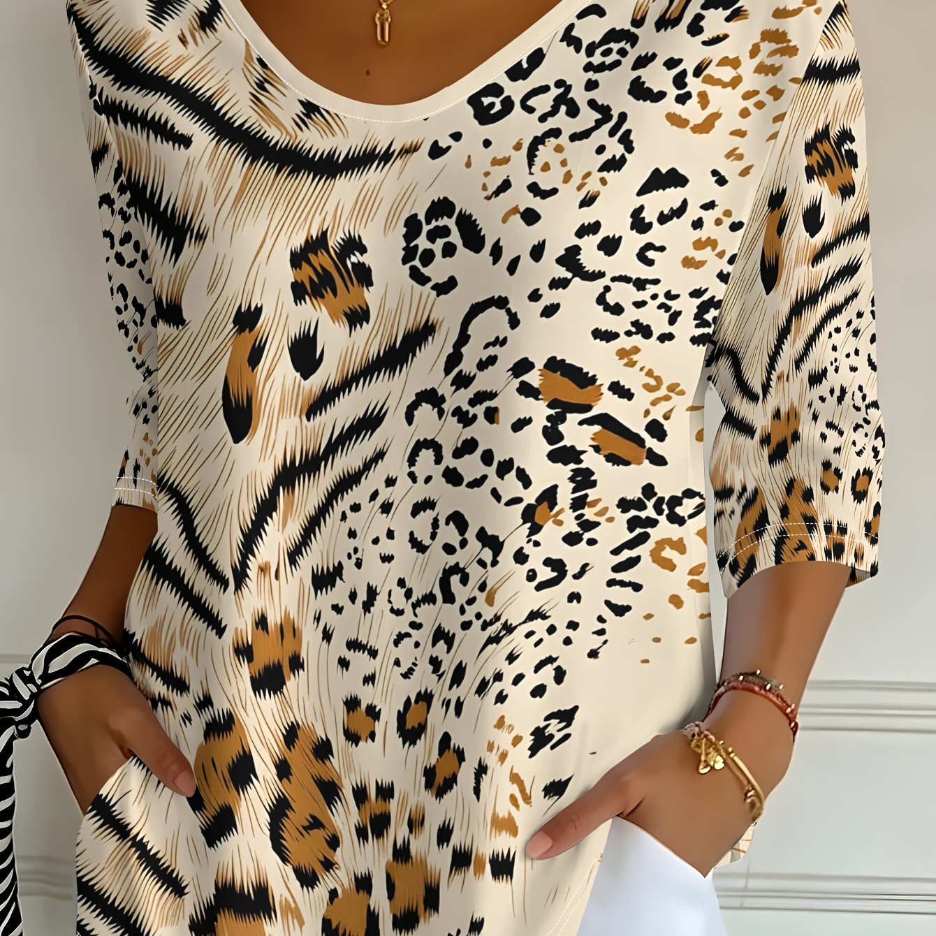 TEMU [2d Flat Print] Women's V-neck 3/4 Sleeve Animal Printed Top