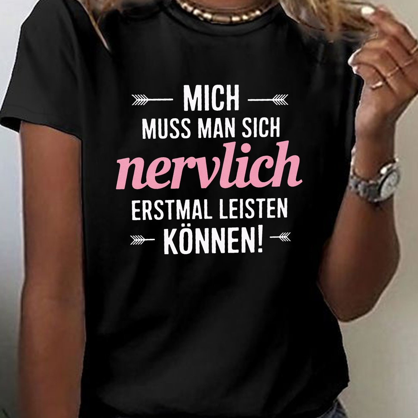 TEMU Casual Short-sleeve Crew Neck T-shirt Featuring German Quotes And Arrow , Perfect For Spring And Summer Women's Fashion