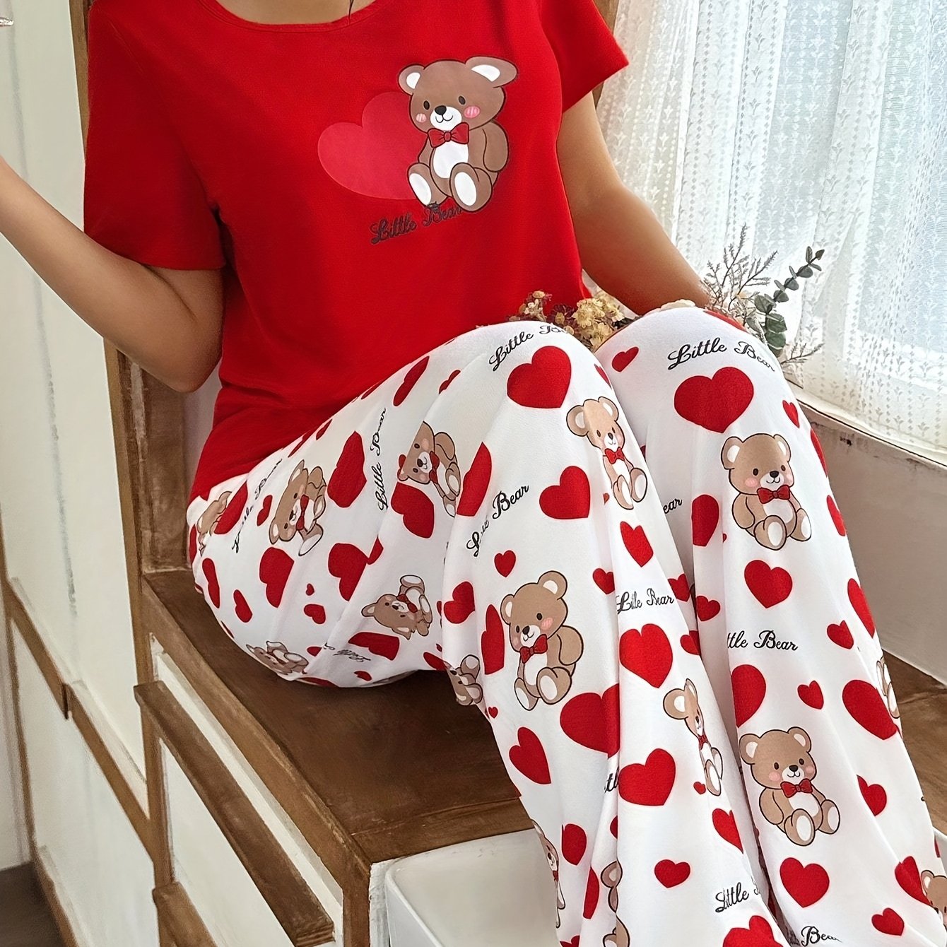 E-shop Cartoon Herz Bär Print Lässige Kurzarm & Damen Pyjama Set Teddybär Pyjama Set Niedliches Pyjama Set für Damen Süße Schlafanzüge für Damen Rot