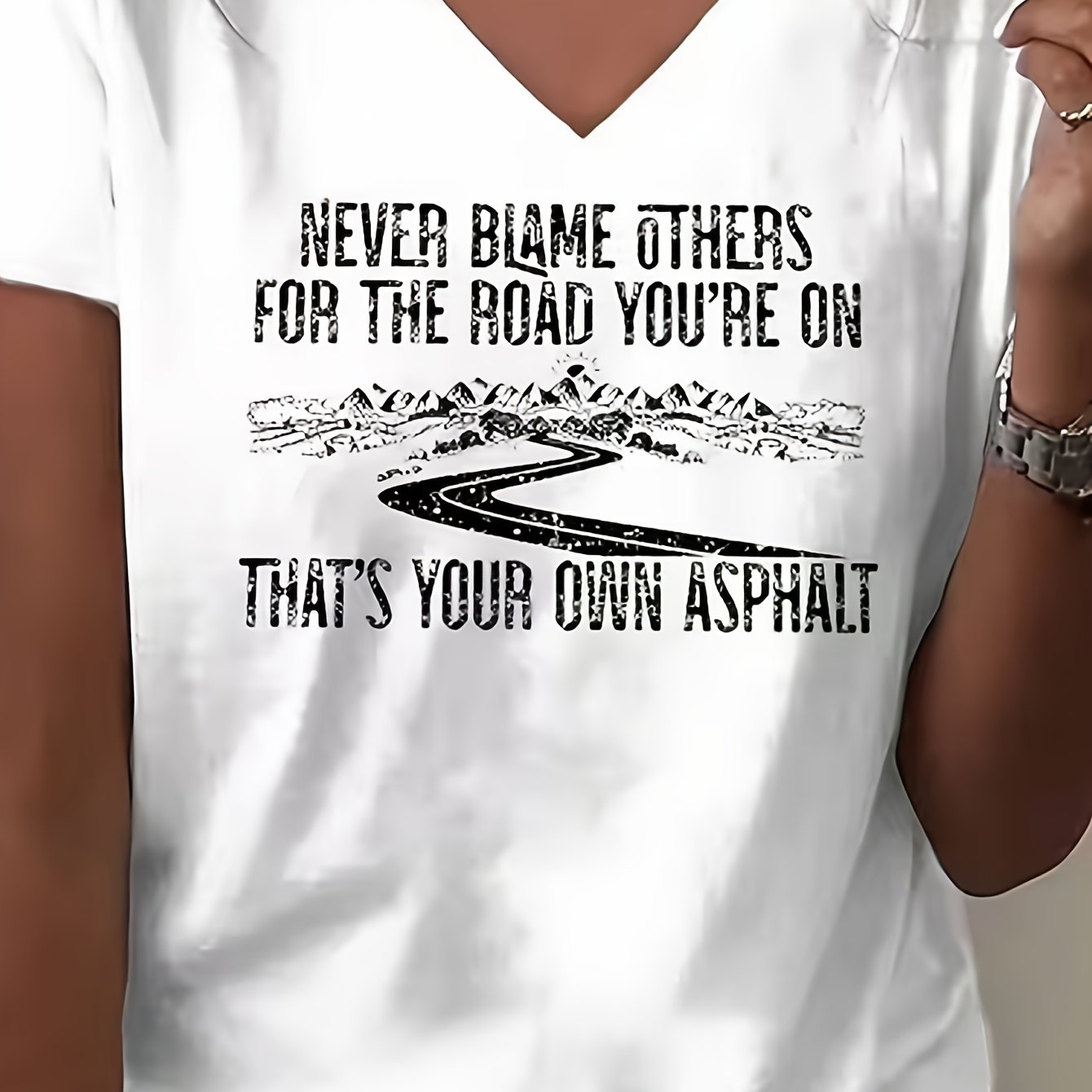 TEMU Casual And Artistic Style V-neck T-shirt With Unique Print, Featuring English Lettering To , Comfortable And Versatile Women's Short-sleeve Top,