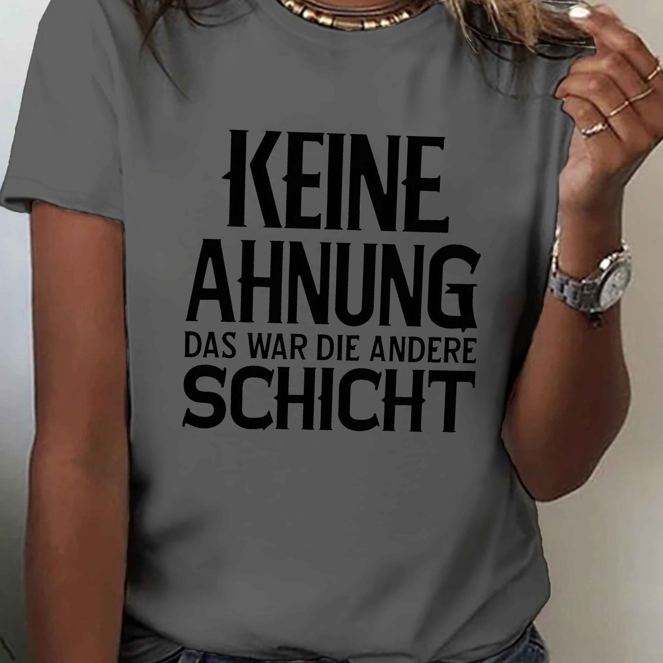 Image of Casual Short-sleeve Crew Neck T-shirt Featuring A German Design, Perfect For Spring And Summer, Designed For Women