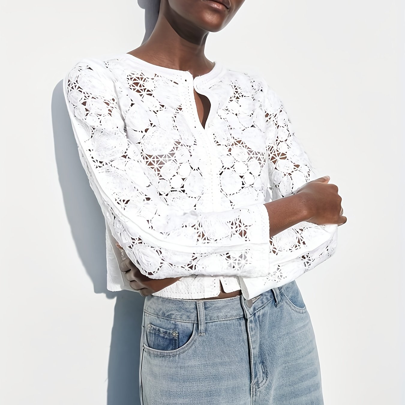 E-shop 2025 Herbst Neue Elegante Mode Stil Weißer Button-Up Strickjacke, Locker Bequem Weich Handwäsche, Vielseitige Oberbekleidung Damen Spitzentrik
