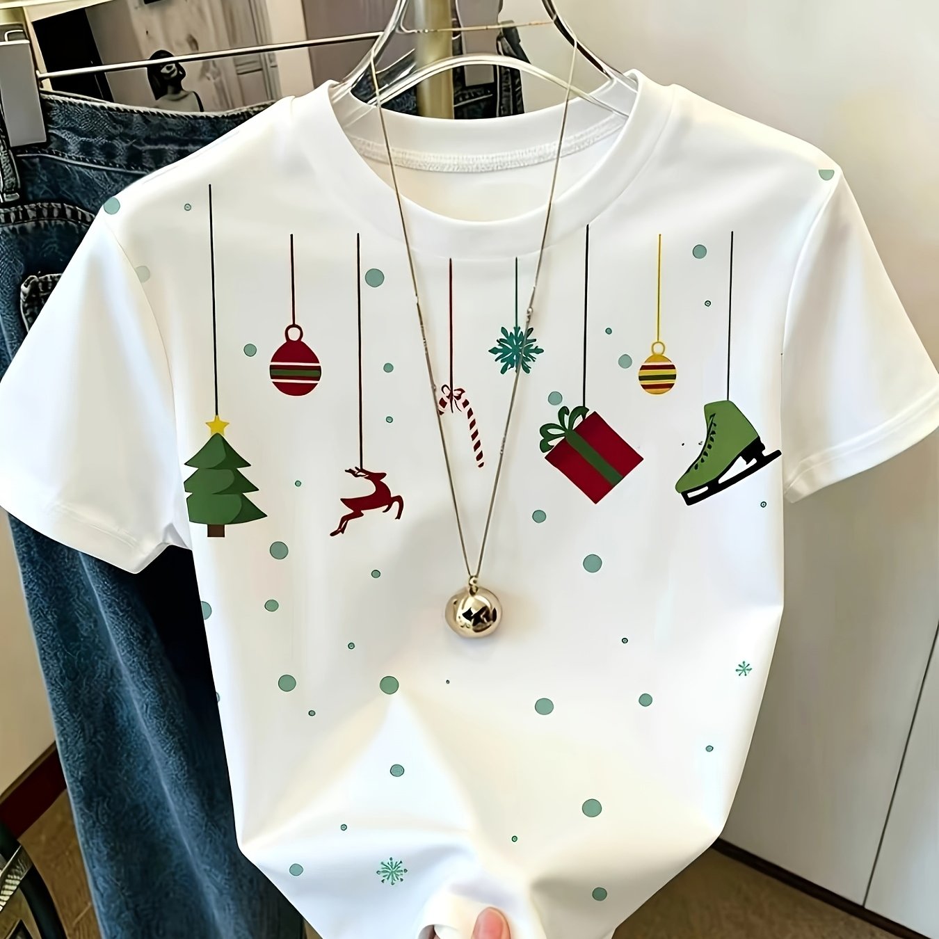 TEMU Women's T-shirt, Christmas Gift Box Pattern Print Short Sleeve, Comfortable All-match Casual Top, Individual Niche Fashion Item, Daily Home
