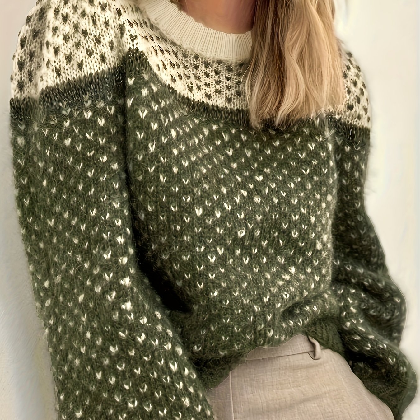 Chic Color- Elegant Women's Pullover Sweater, Round Neck Long-sleeve Top, Suitable For Autumn And Winter