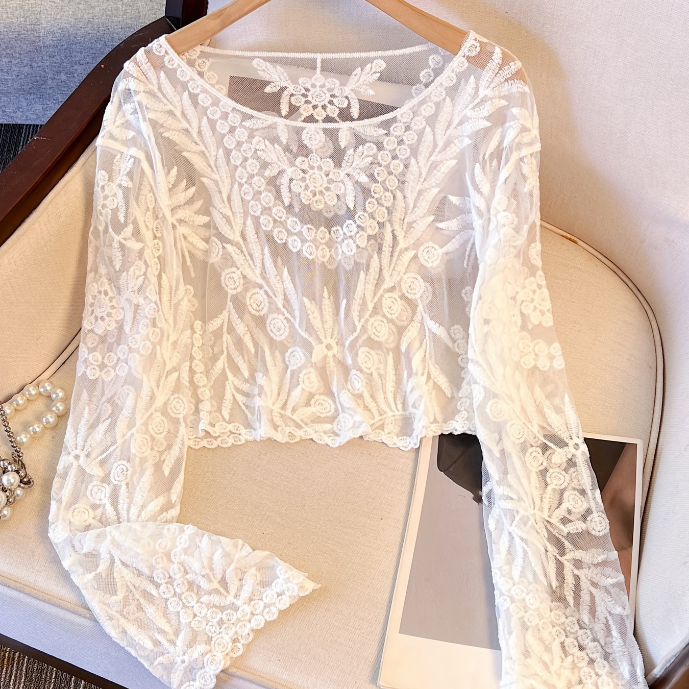 Bohemian Style Embroidered Mesh Round Neck Hollow-out Long Sleeve Women's Short Pullover Top