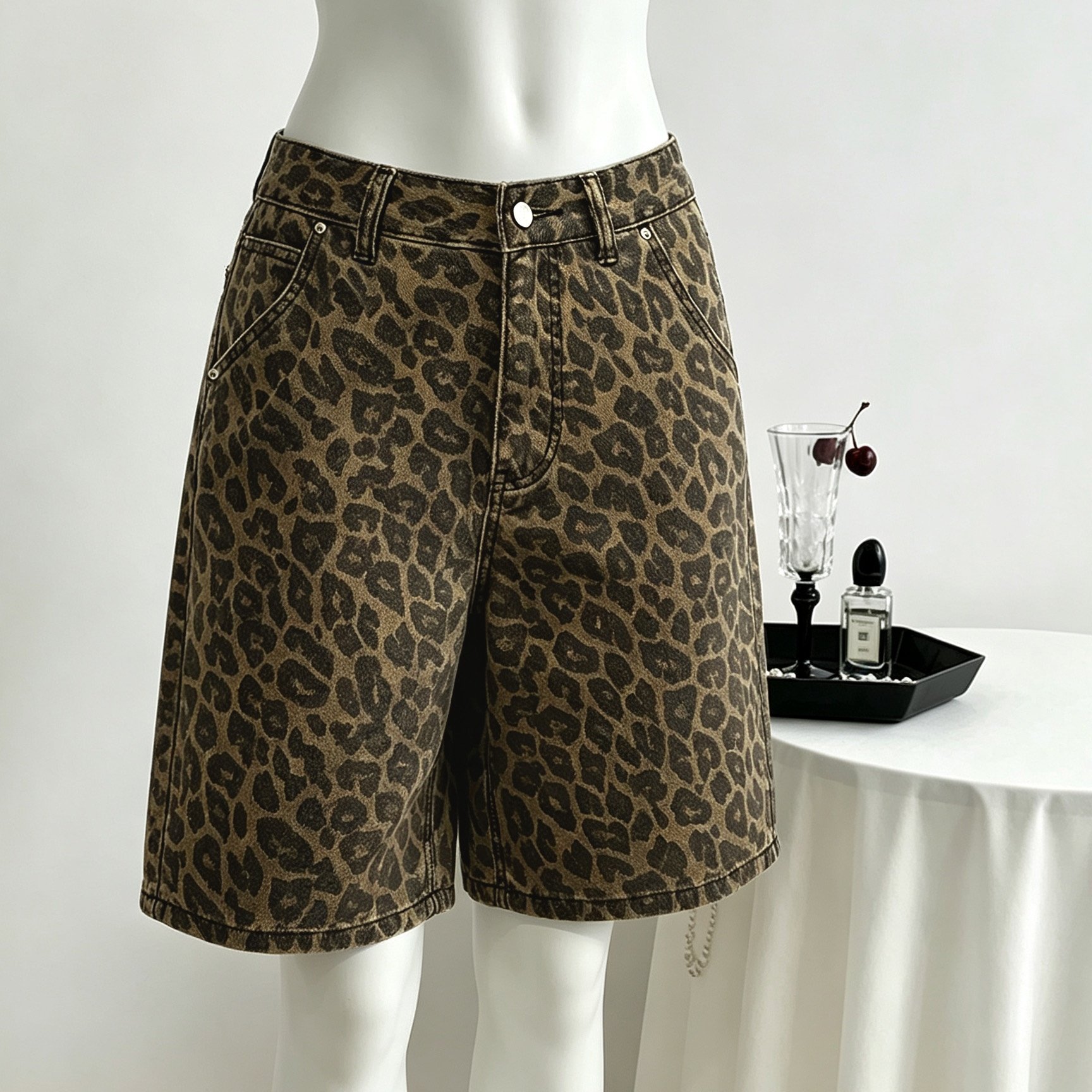 2026 New Leopard Straight Leg Mid-length Jeans Easy Versatile Style Fashionable Item Casual Jeans Cool Versatile Jeans