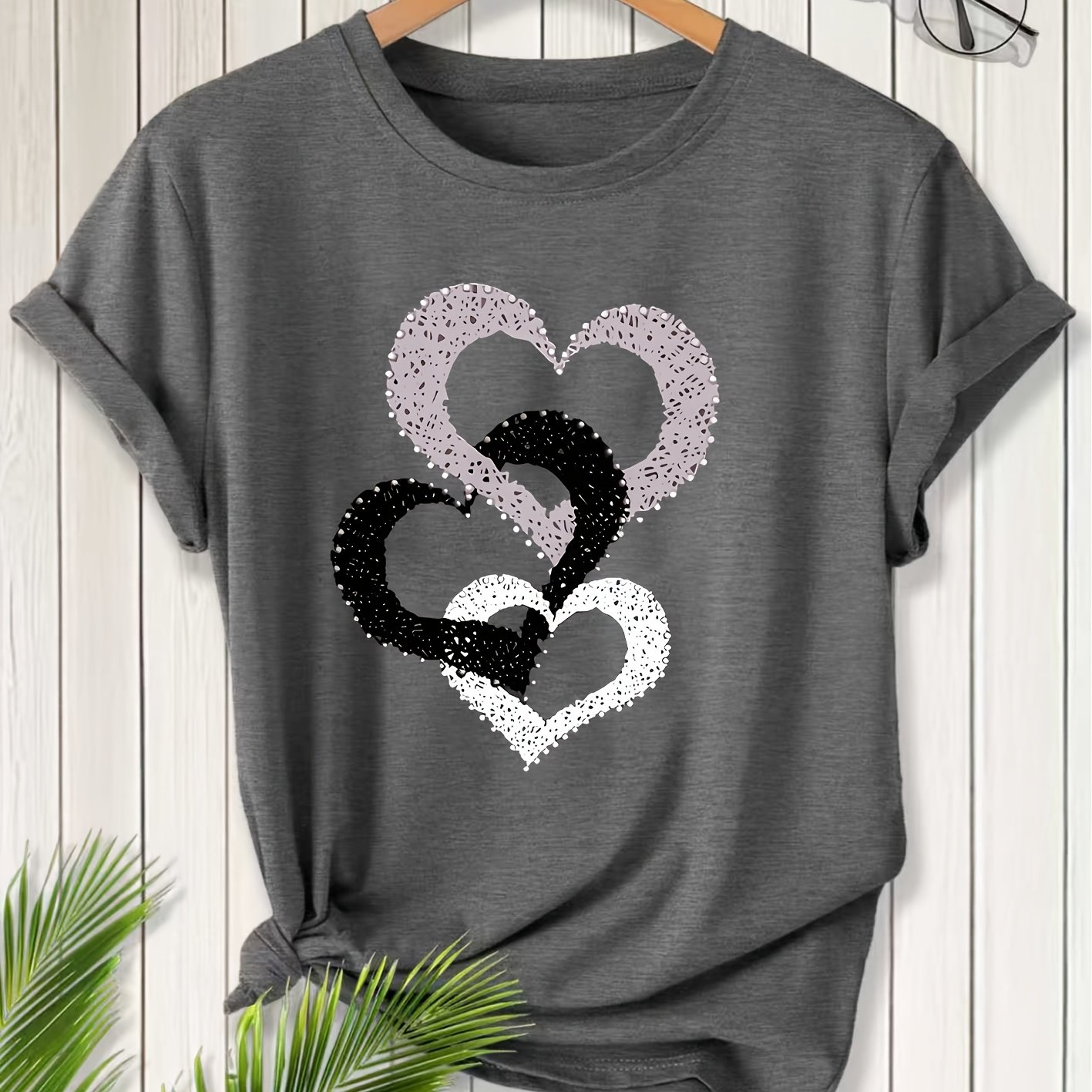 Image of Layered Hollow Heart Print Fashion Retro Style Women's Summer Casual Athletic Neck Short Sleeve T-shirt