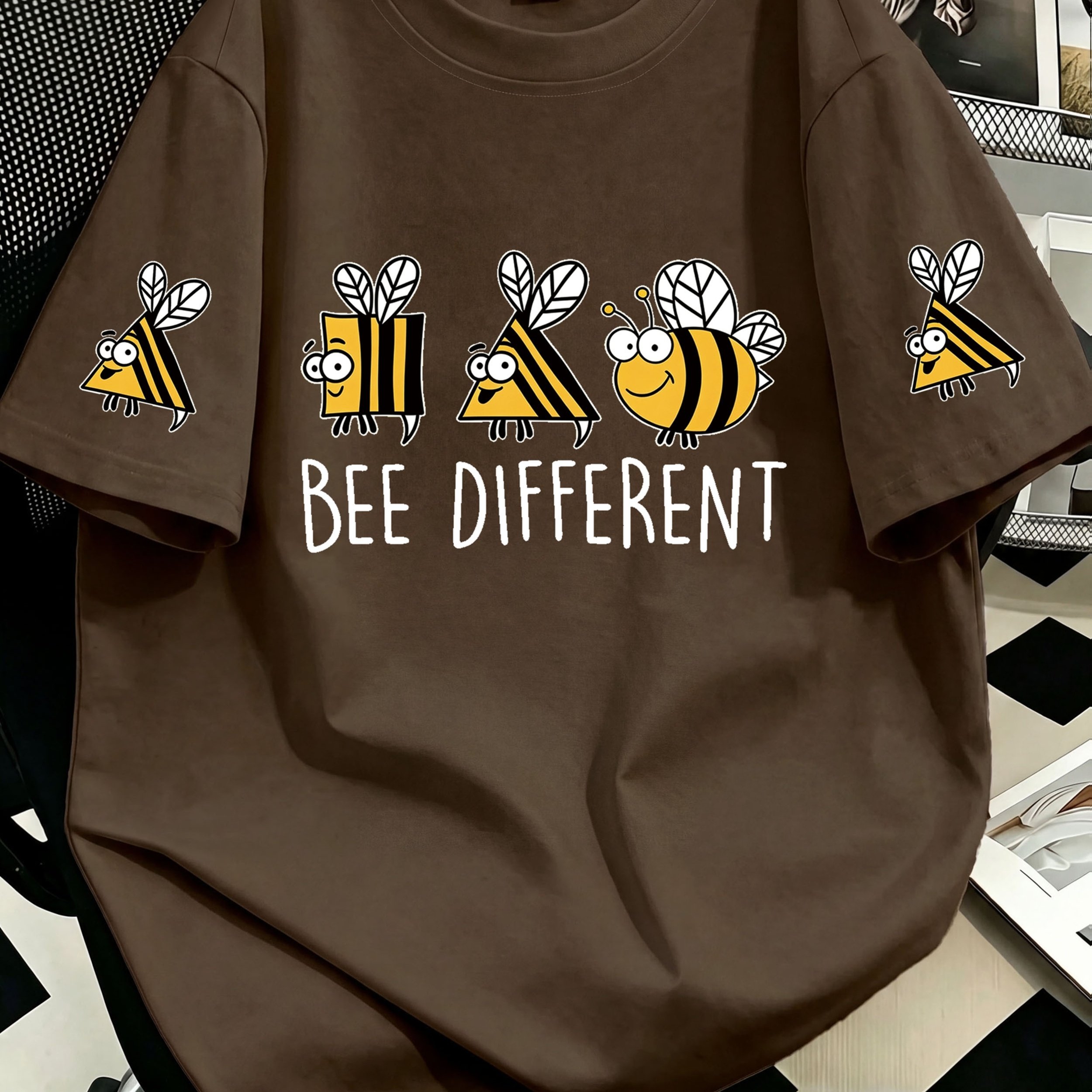 TEMU Plus Size Women' Different Bee Pattern Printed Round Neck T-shirt, Suitable For , Beach, Resort, Spring, Valentine's Day, Carnival, Mother's Day
