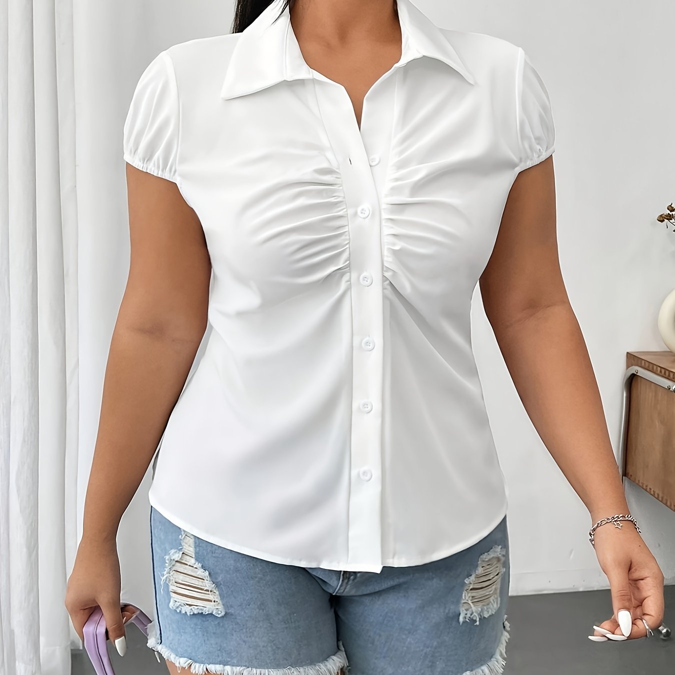 E-shop Übergröße, modisches Damen-Kurzarmshirt in Übergröße mit Umhängetaschenärmeln geraffter Vorderseite