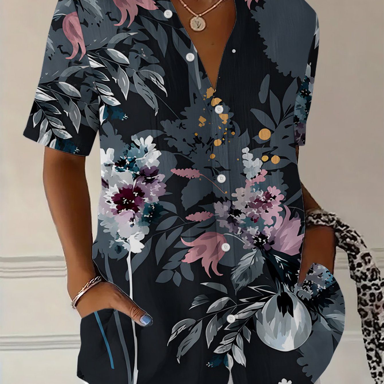 TEMU Barcode Women's Shirt Casual Shirt Dark Gray Background Floral Print Women's Shirt Soft Comfortable Machine Washable Suitable For Office Shirt