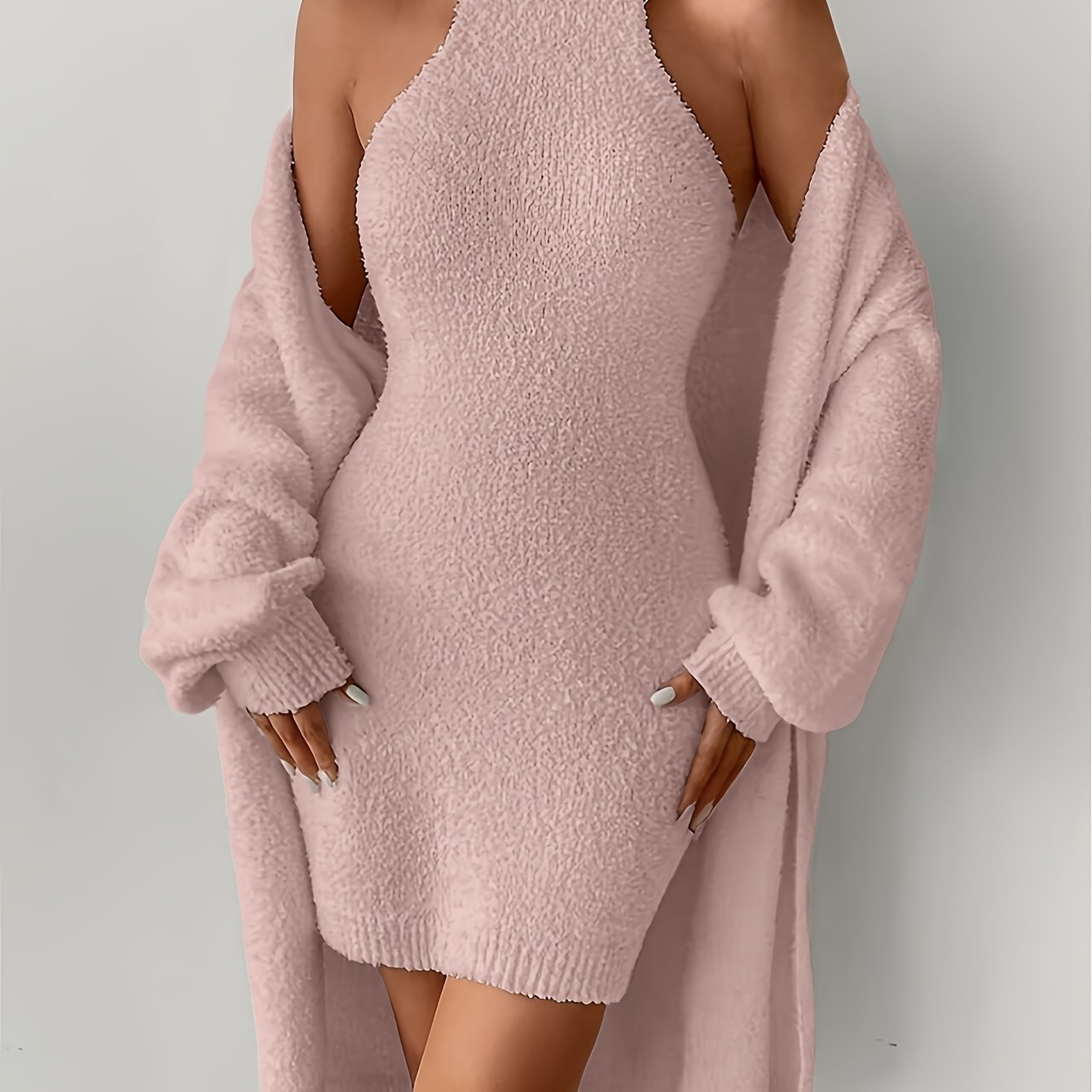 A 2pcs Set Of Women's Loungewear With A Halter Neck Design