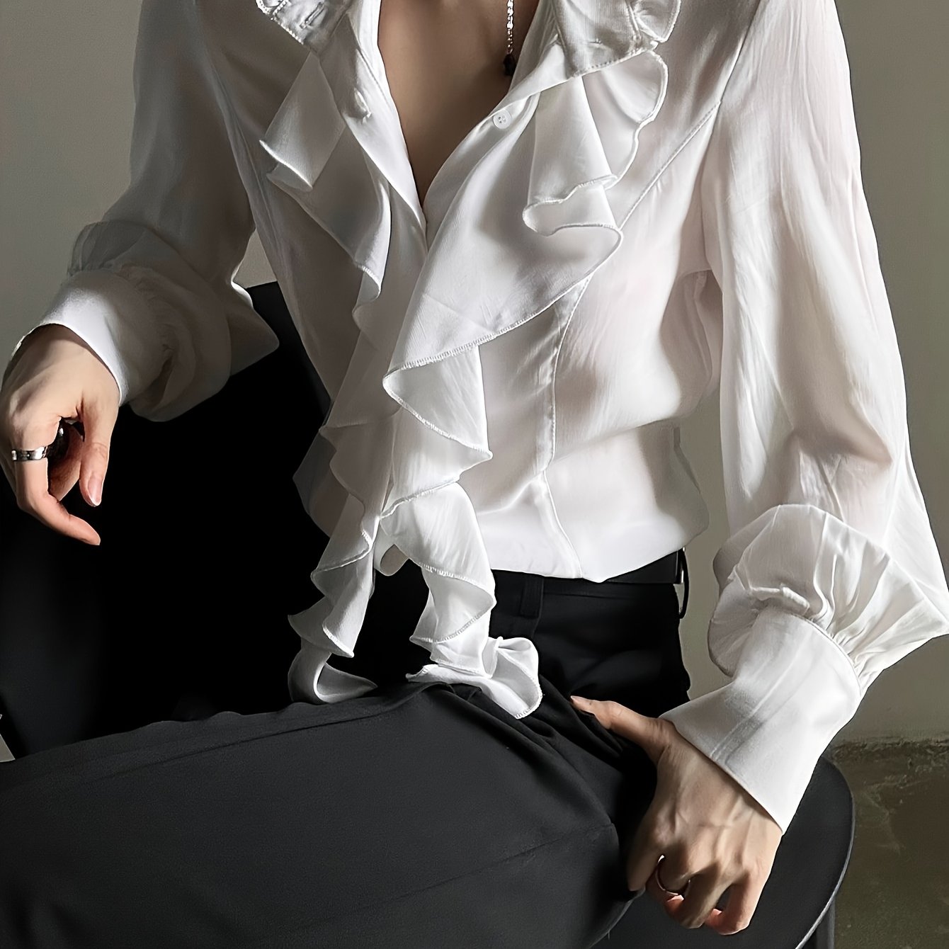 E-shop Elegante Damen Bluse im französischen Vintage-Stil - Langarmshirt mit Rüschenkragen & -manchette, Ganzjahresformelle & Alltagsbluse in /Rot/,