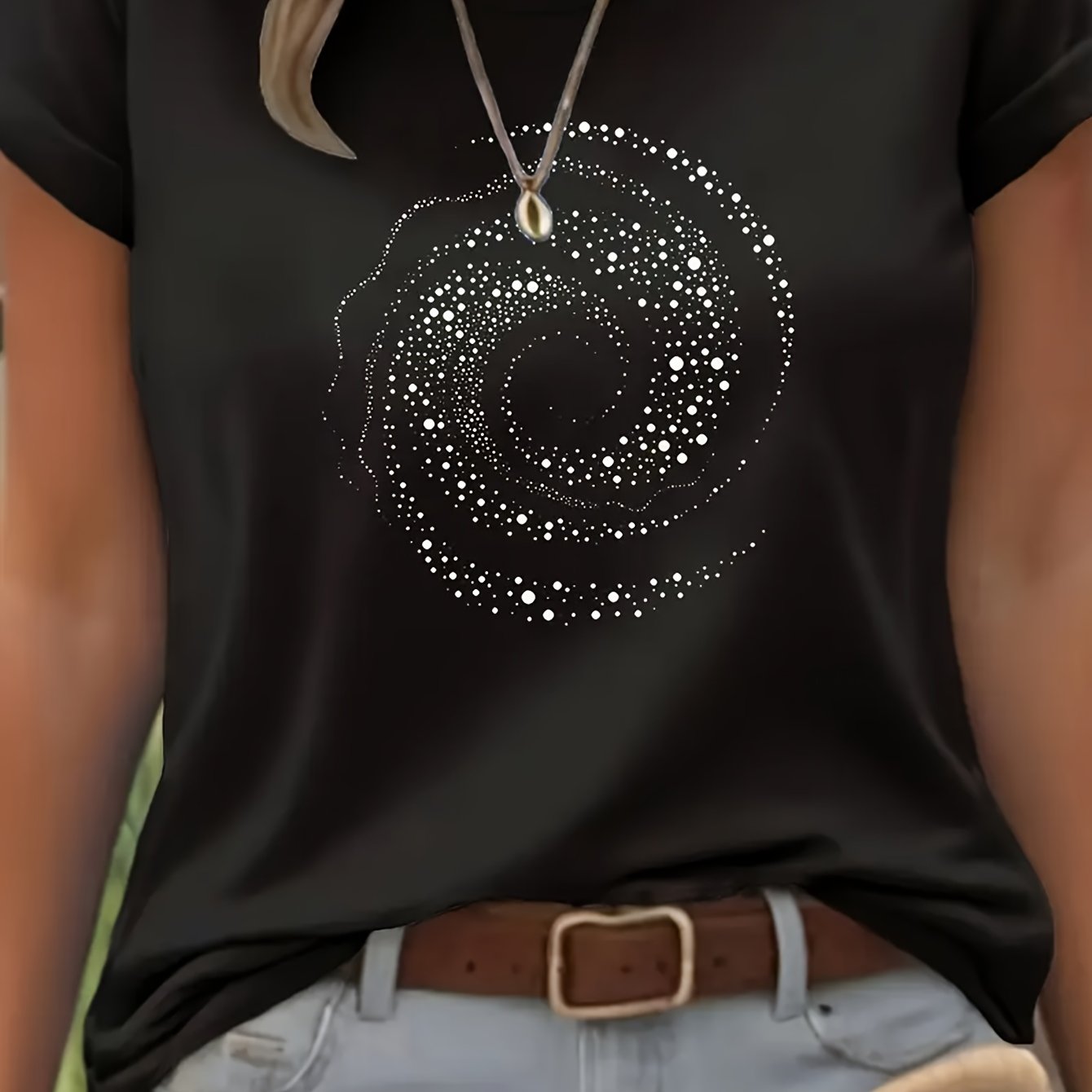 Round-neck Short-sleeve T-shirt, Creative Polka Dot Spiral Pattern, Easy And Fashionable, Versatile For Daily Wear