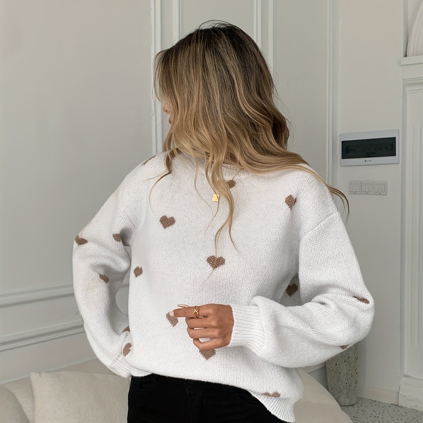 Heart-shaped Round Neck Pullover Long Sleeve Sweater