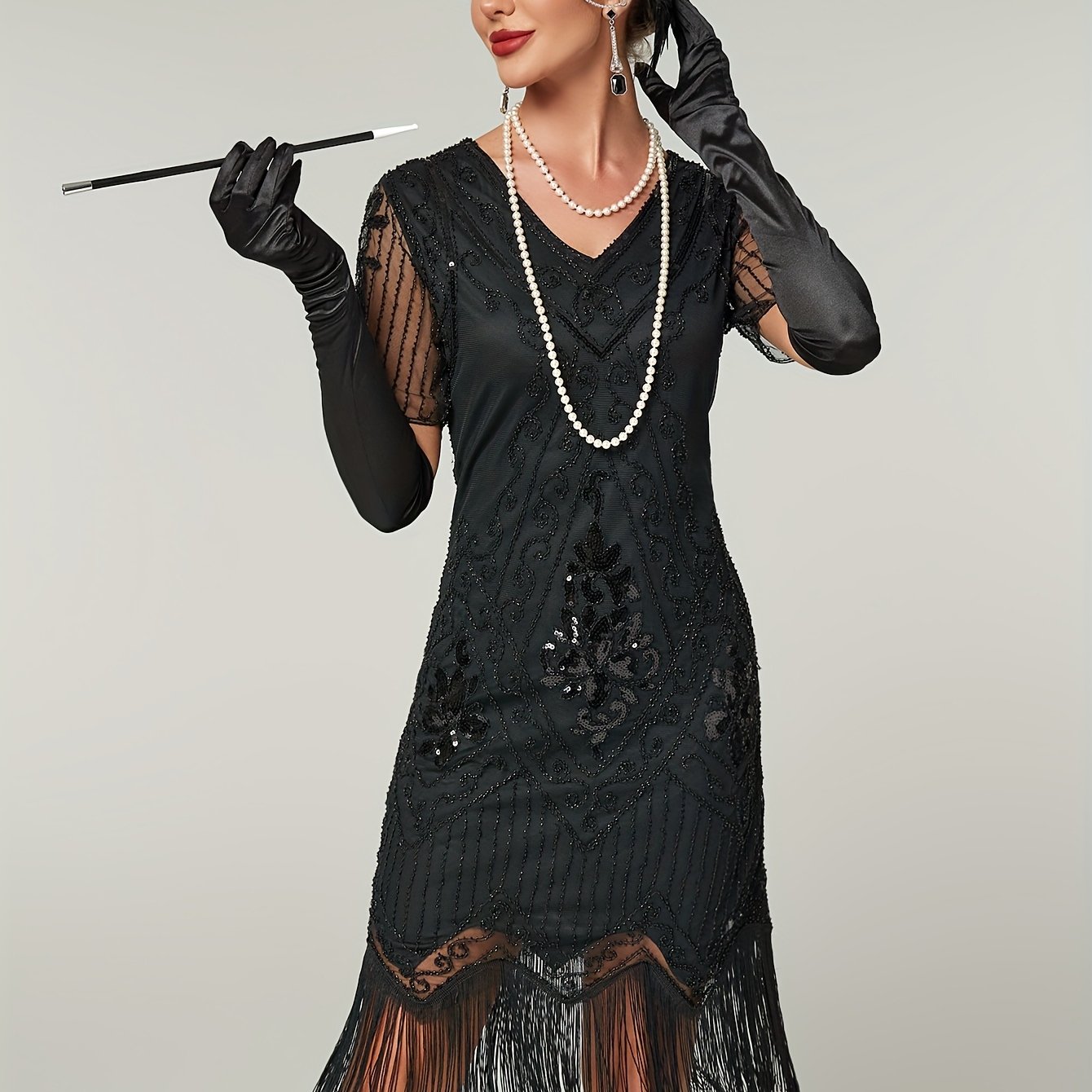 Image of 1920s Vintage Sequin Party Tassel Short Sleeve Dress For Banquet With Beaded Embellishments - In Stock