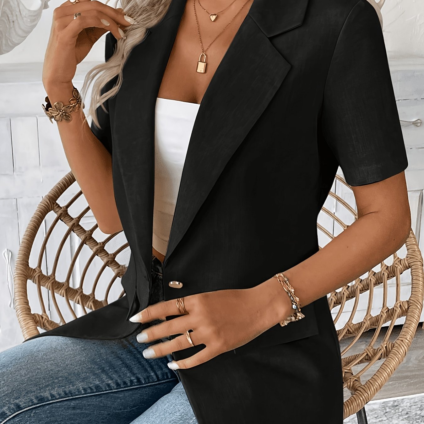 Spring And Summer Fashion Solid Color Short Sleeve Blazer Women's Top For A Sharp And