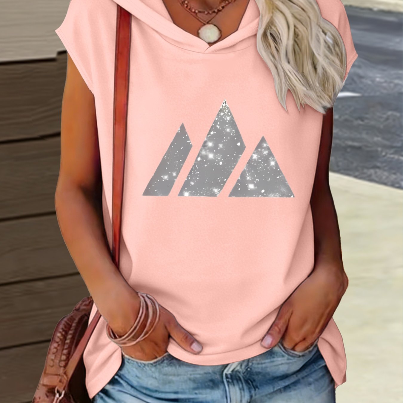 E-shop 1 Stück Kapuzenmode Dreiecksmuster Verziertes Lässiges -Design Sommer Neuer Y2K-Stil Damen Sportanzug Elegantes Trendiges Bequemes T-Shirt