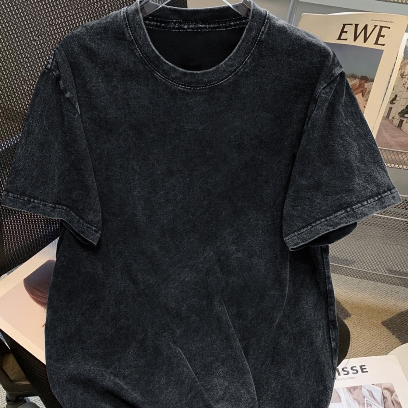 TEMU Vintage Style Short Sleeve Top In A Solid Color With A Washed End And Round Neck
