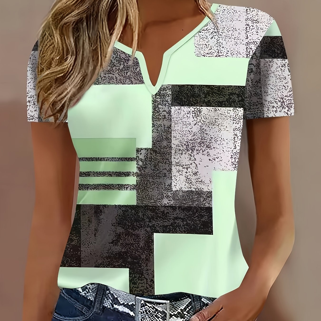 Image of Casual Fashion Holiday Women's Regular Fit Plaid Pattern All Short Sleeve V Neck T-shirt Top