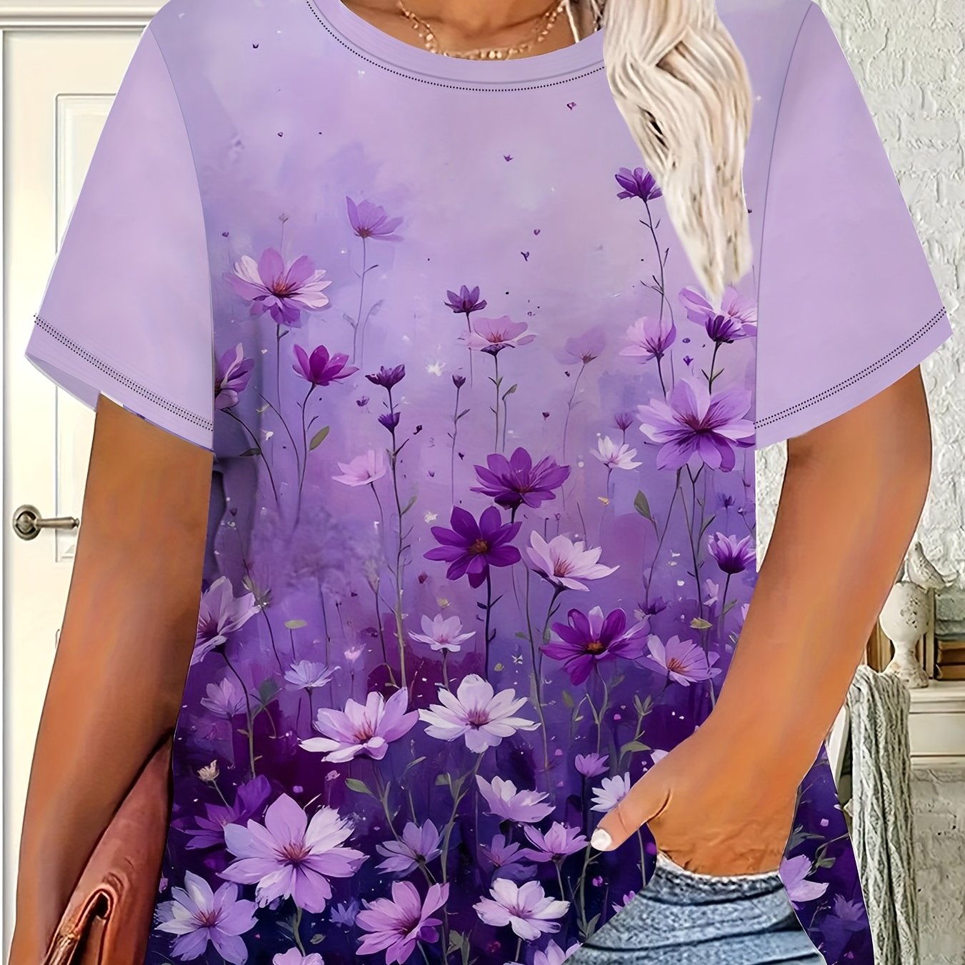 TEMU Women's Plus Size Oversized Round Neck T-shirt - Gradient Purple Full-body Floral Print Short Sleeve Blouse For Casual & Athletic Wear, Machine
