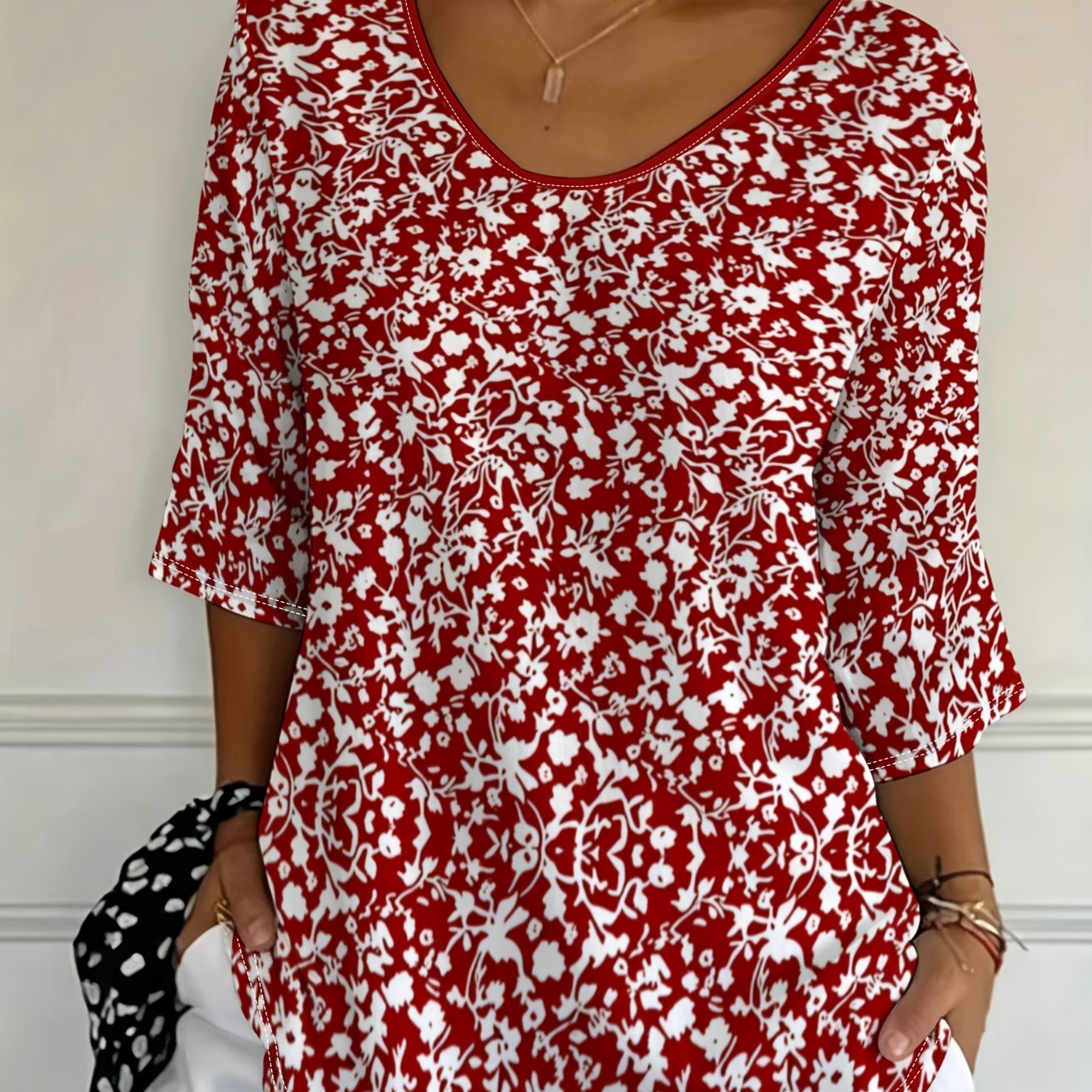 TEMU Plus Size Women's Fashion Top, Red Base With Exquisite White Vine Pattern, Traditional Textile Decoration Feel, Suitable For Daily Wear And