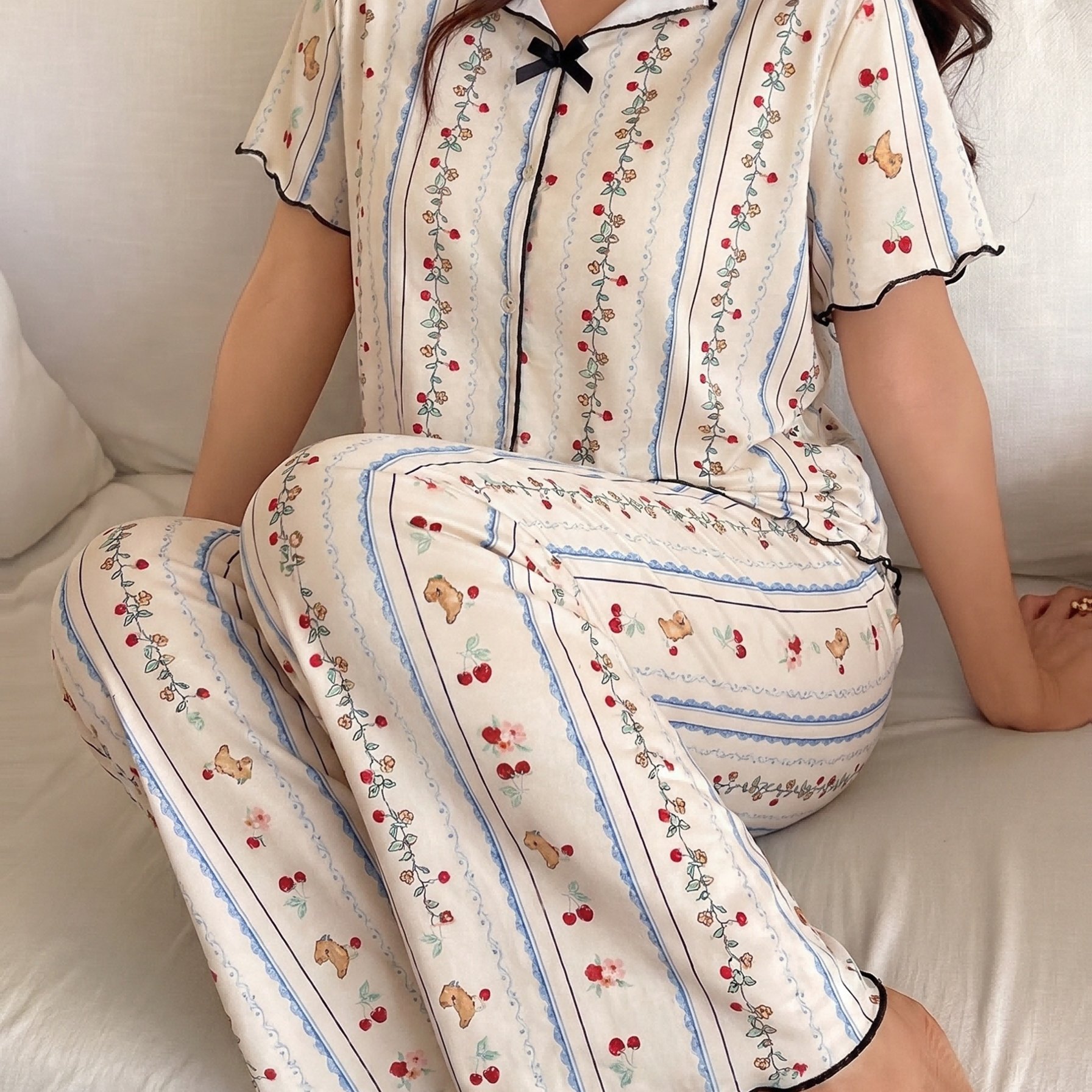 TEMU Women's V-neck Cartoon Print Pajama Set, Short-sleeve Top And Pants, Cute Pajama Set, Women's Homewear Set, Casual Fashion Pajama Set
